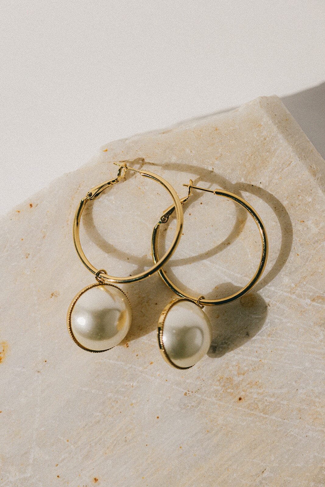 Small silver-plated pearl hoop earrings MONSIEUR SIMONE Golden