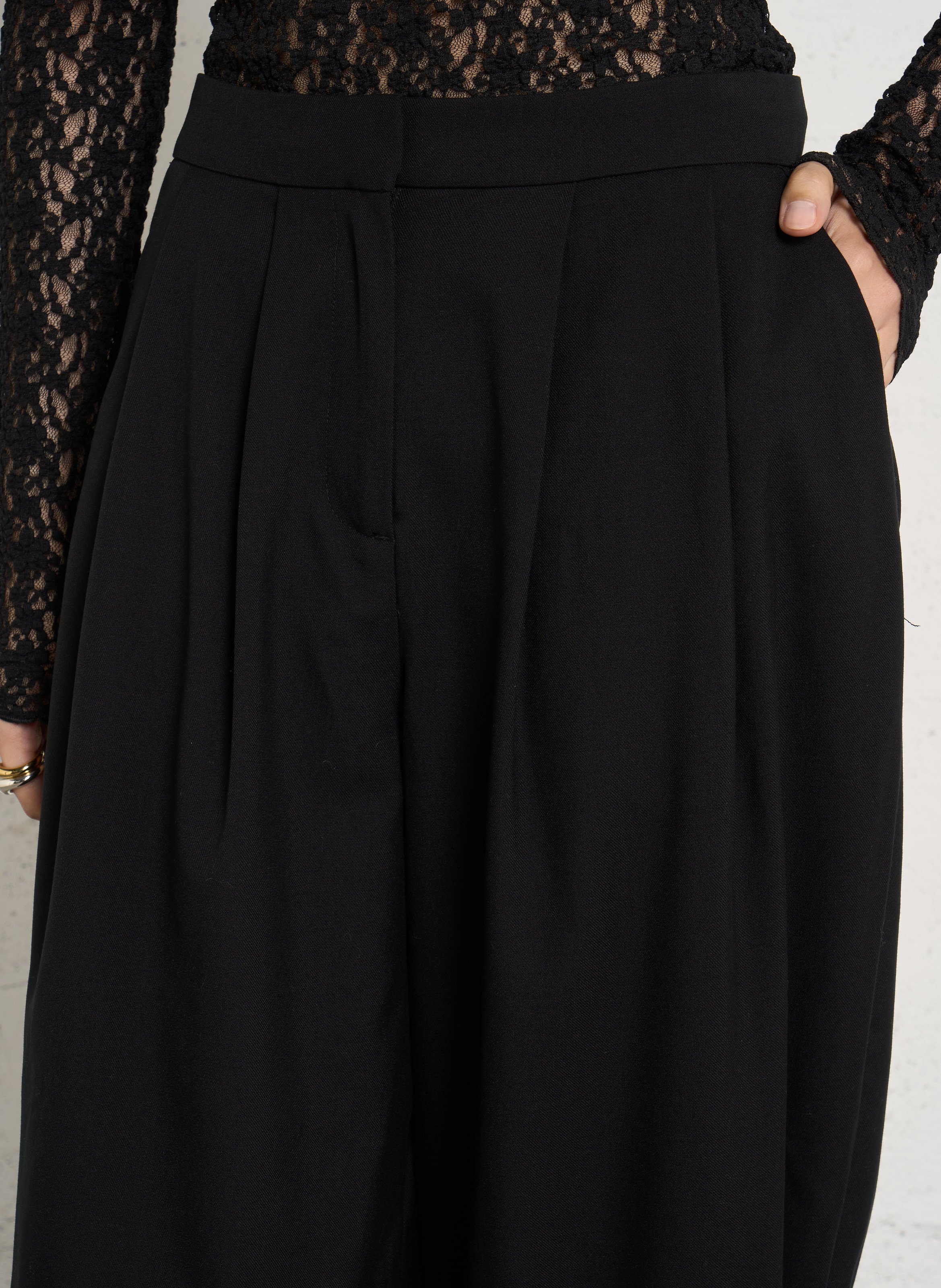 Weite Bundfaltenhose JC SOPHIE Schwarz