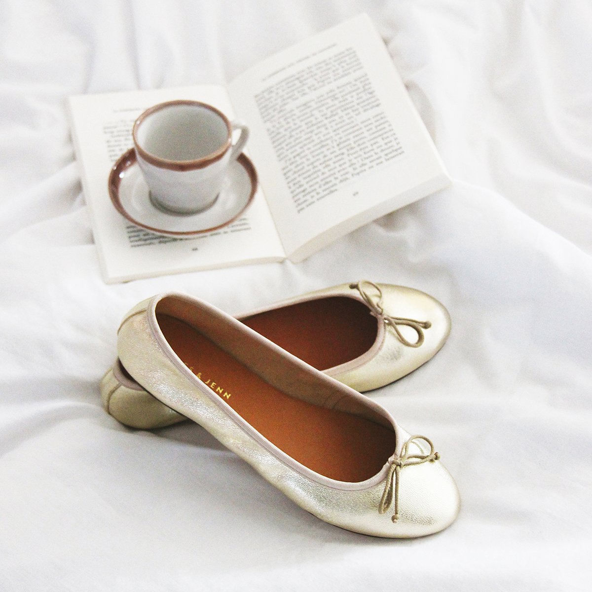 Classic metallic leather ballet flats JULES & JENN Golden