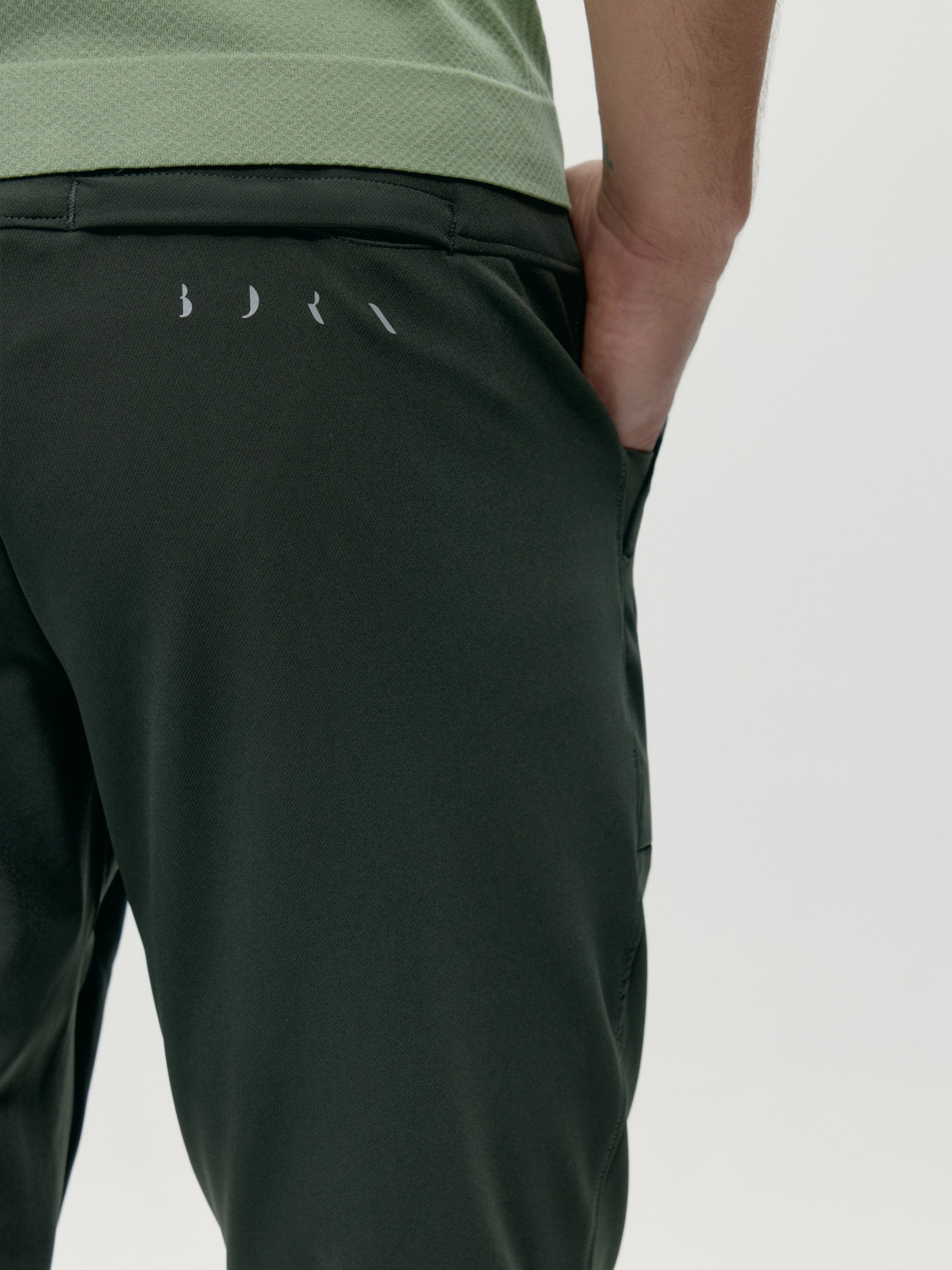 Performance athleisure sports pants BORN LIVING YOGA Green