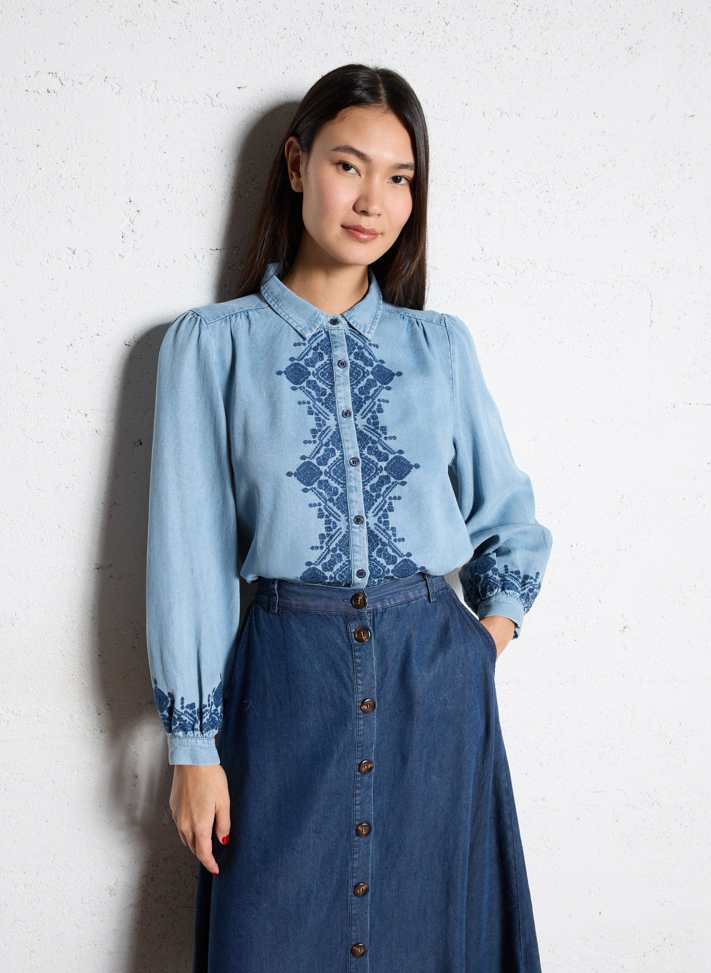 Chemise brodée ample col classique  LA PETITE ETOILE Jean Stone