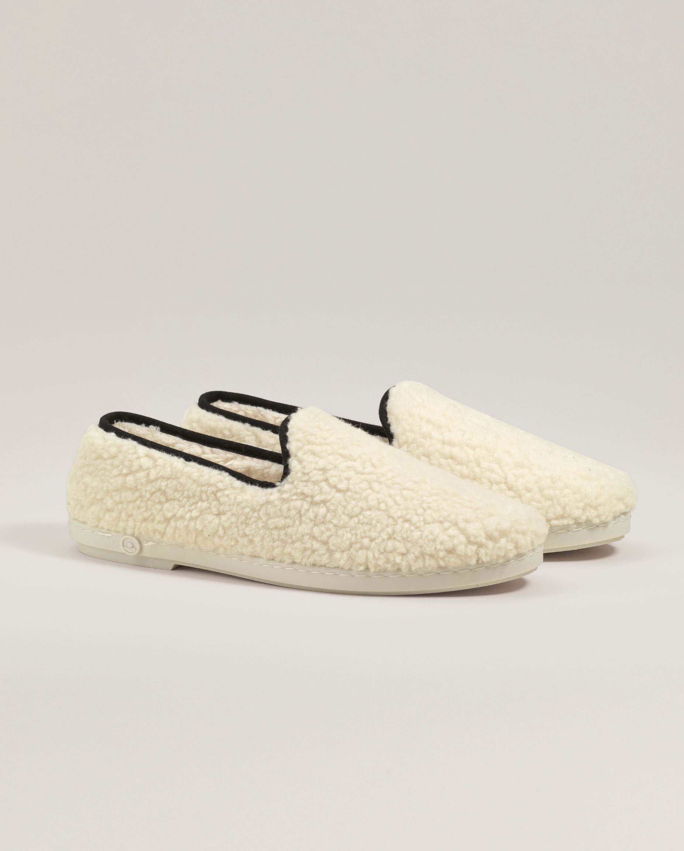 Women's wool bouclé slippers, white black ANGARDE White