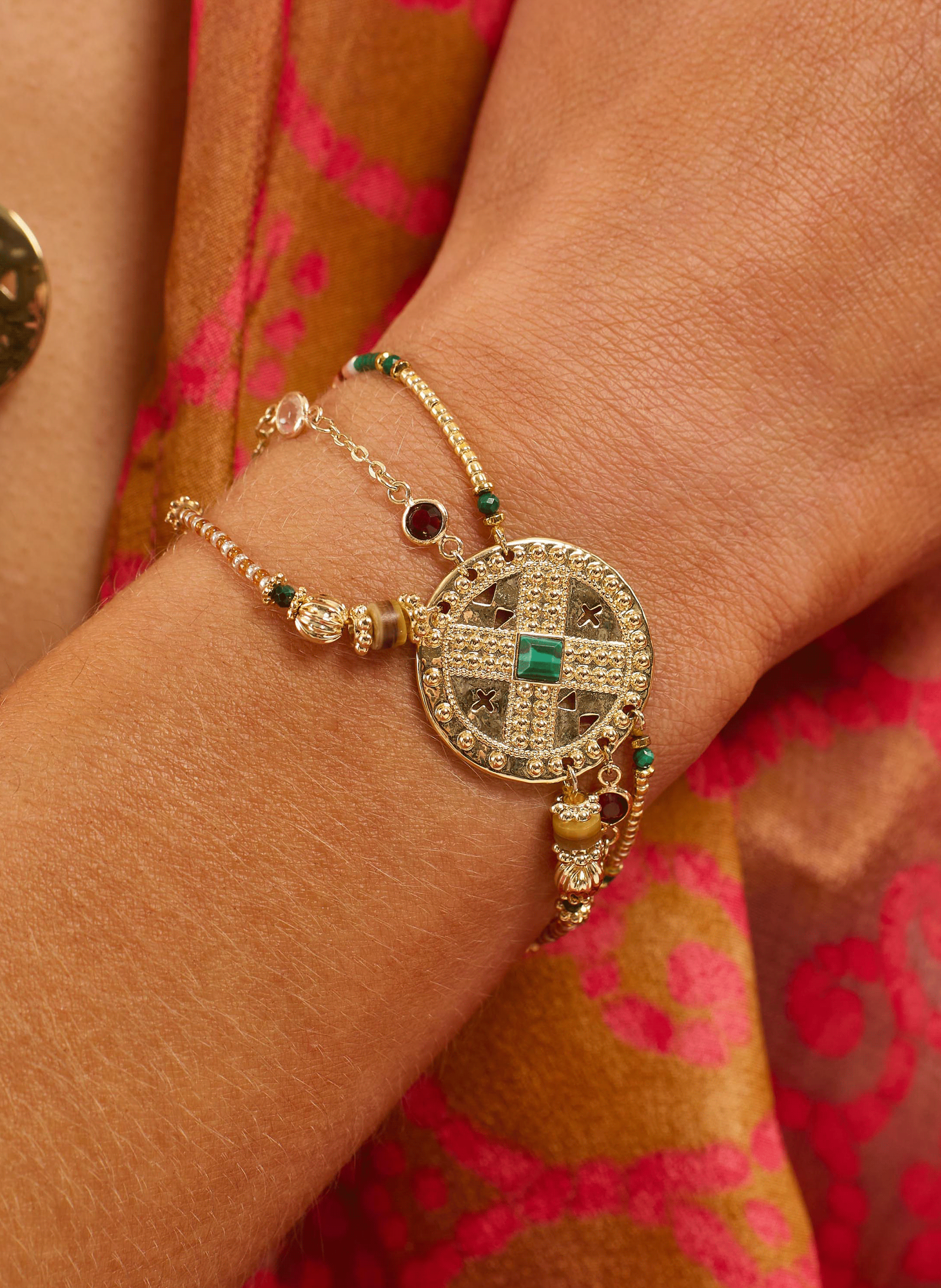 Multilink cuff bracelet with magnetic clasp HIPANEMA Golden