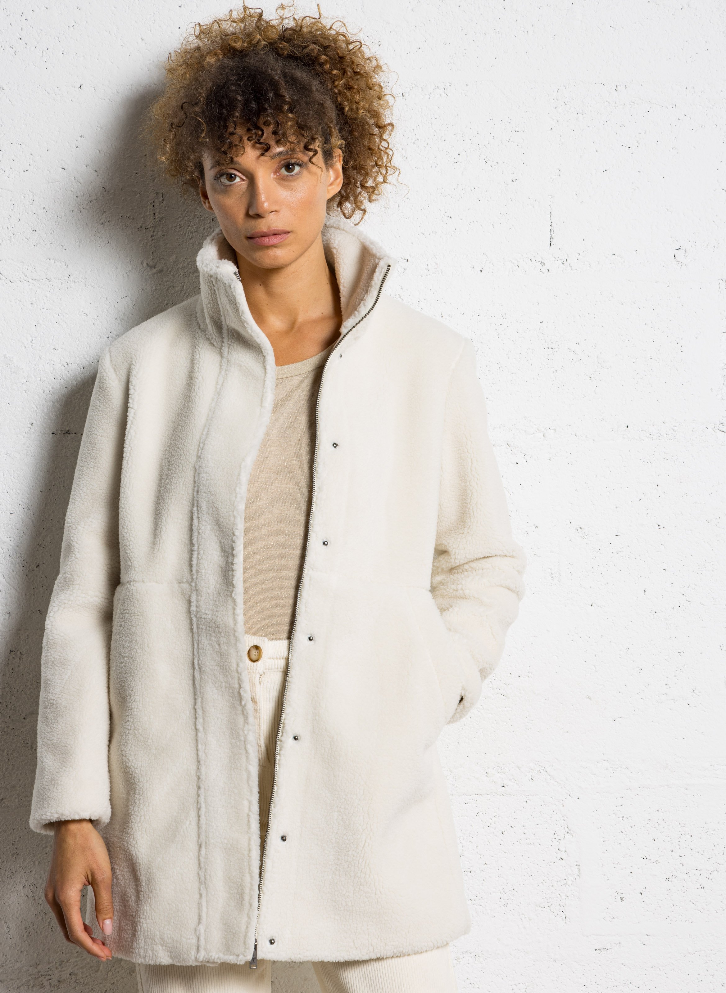 Straight coat with high collar teddy ONE STEP White