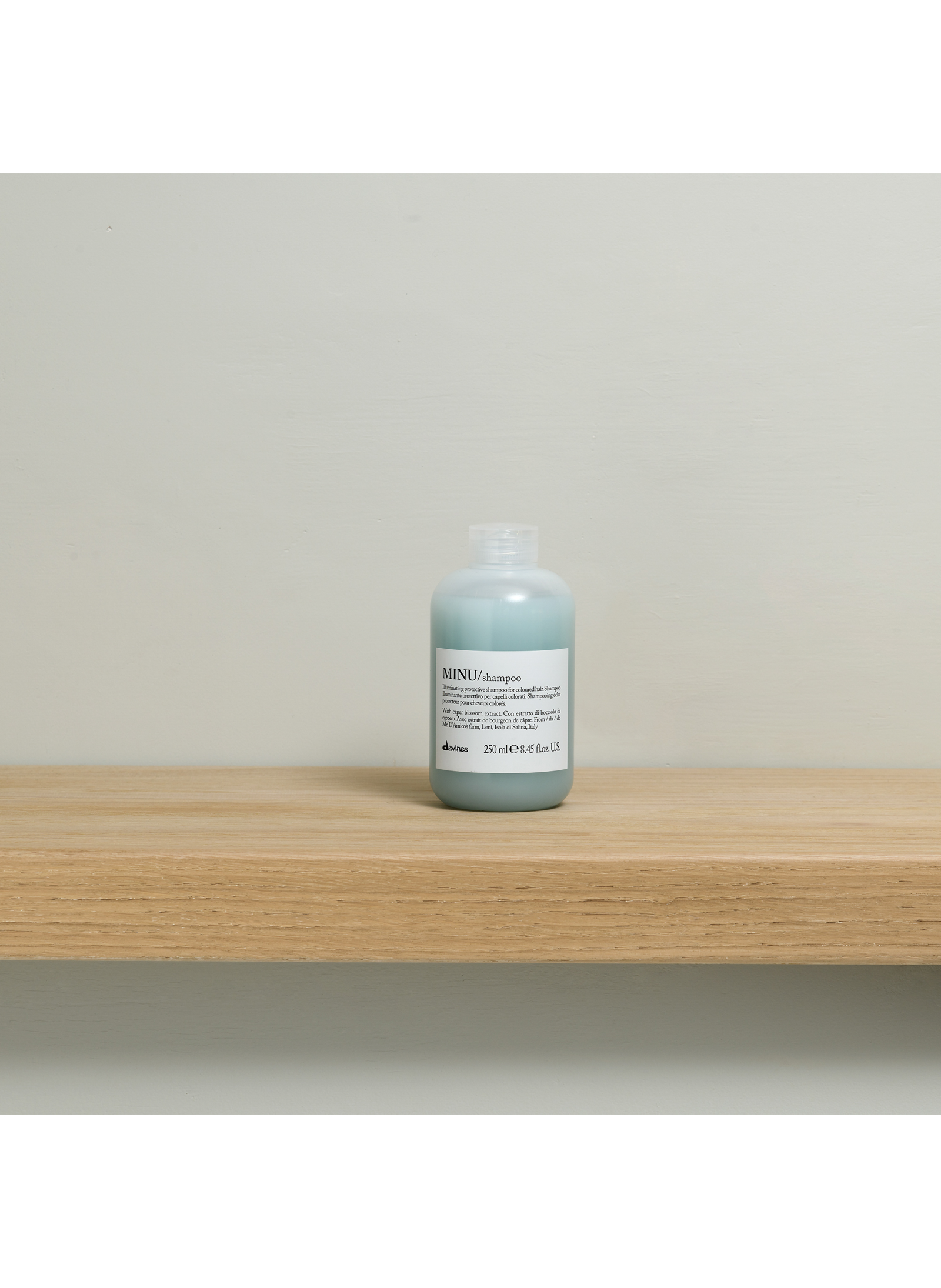 MINU Illuminating Protective Shampoo for Colored Hair DAVINES No color