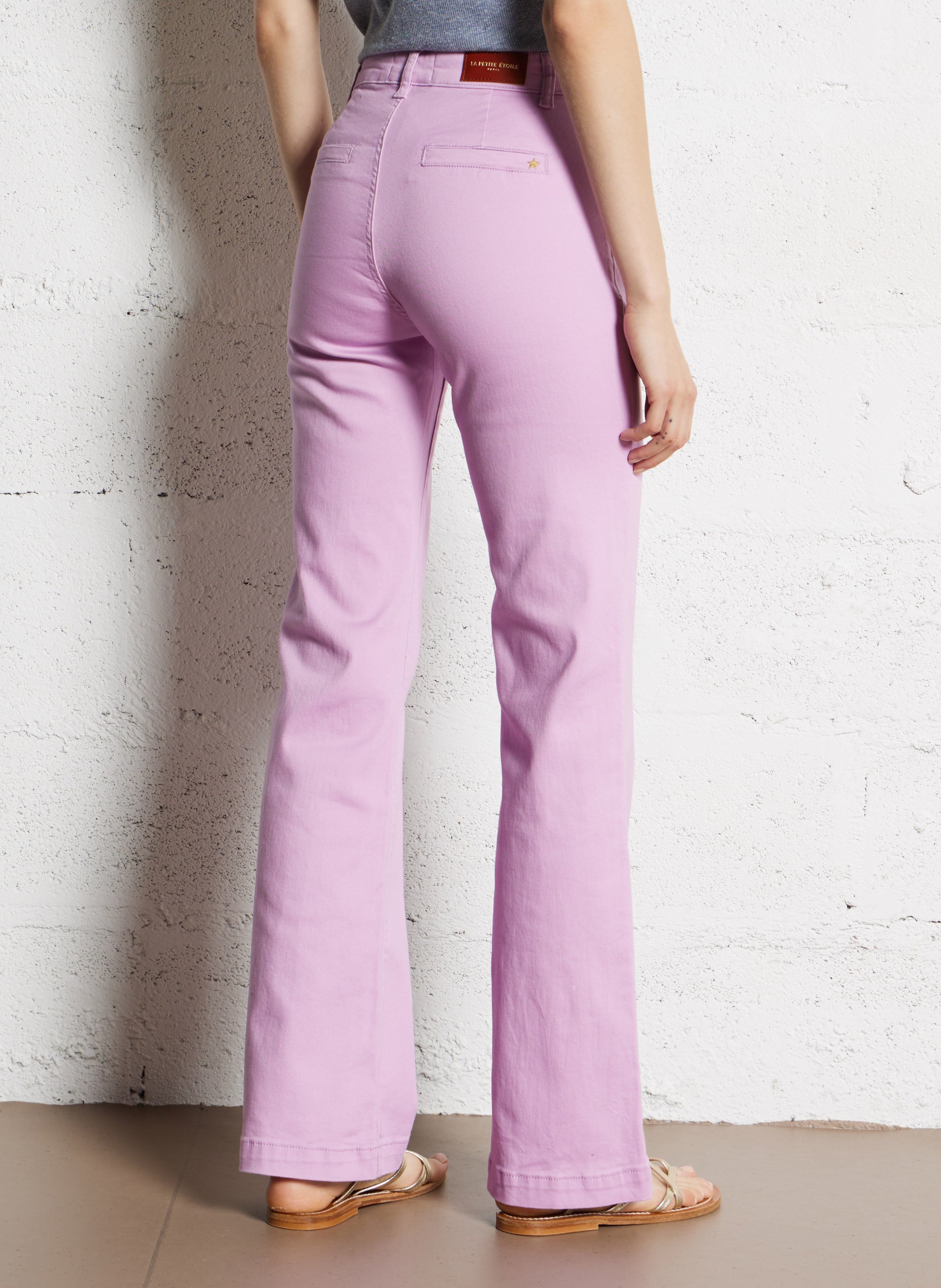 Ausgestellte High Waist Jeans aus Baumwoll-Mix LA PETITE ETOILE Violett