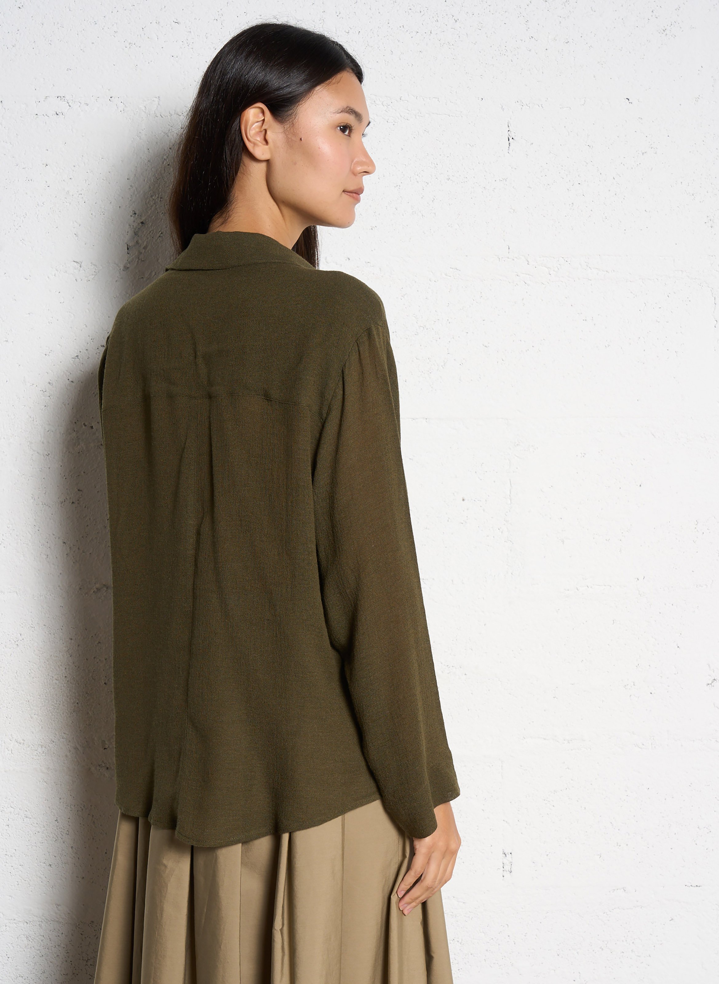Straight V-neck blouse Green