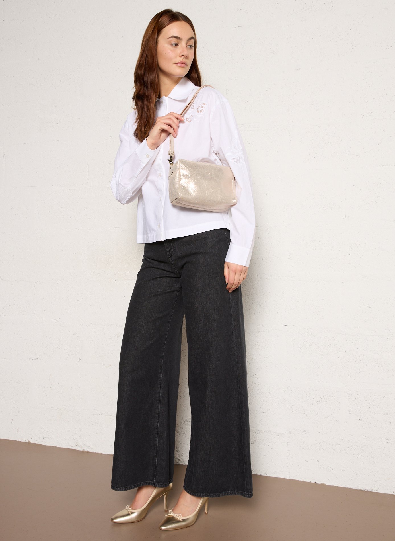 Sac bandoulière en croûte de cuir métallisé MILA LOUISE Blanc