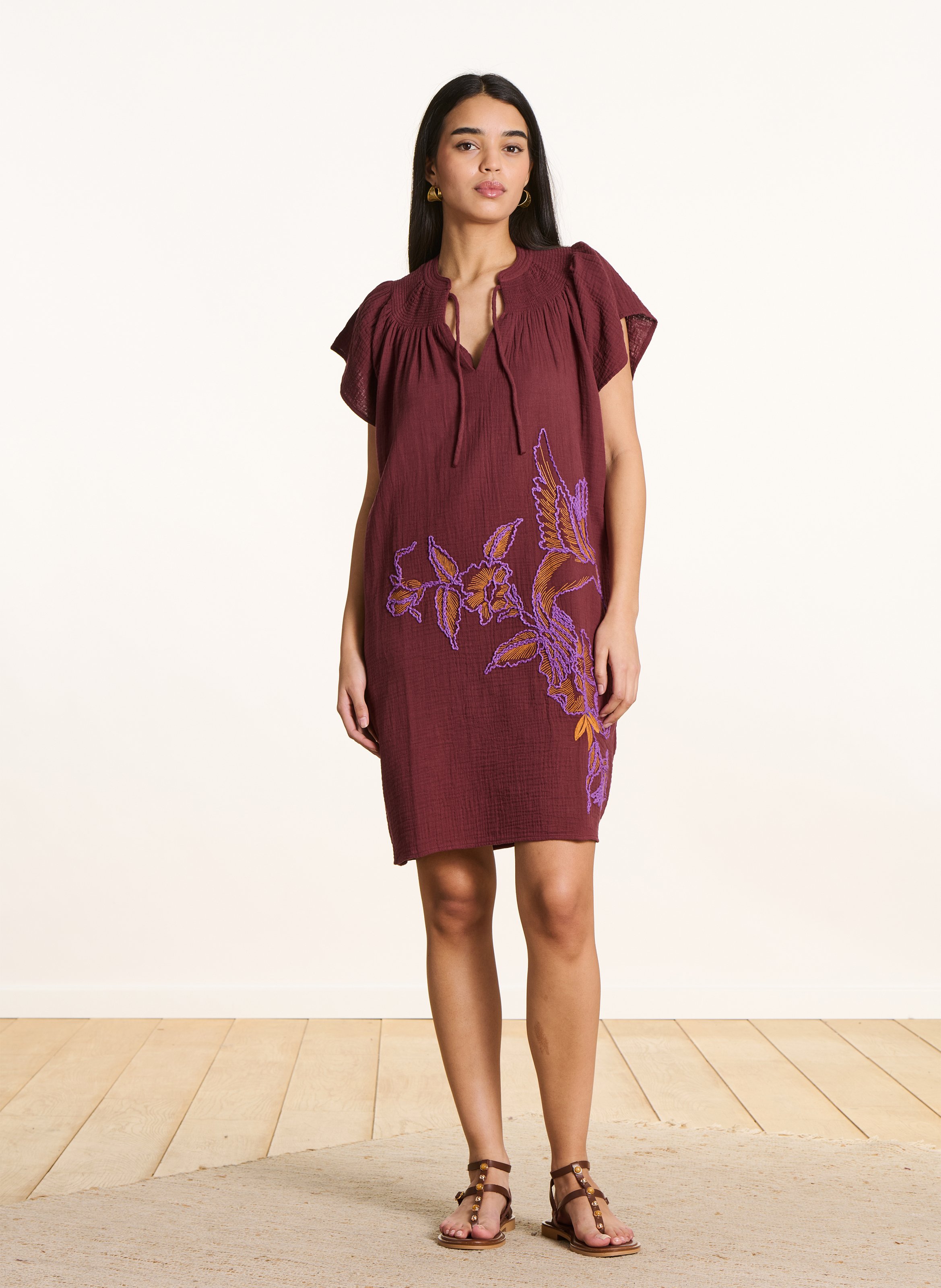 Korte rechte jurk van biologisch katoen LA FEE MARABOUTEE Bruin