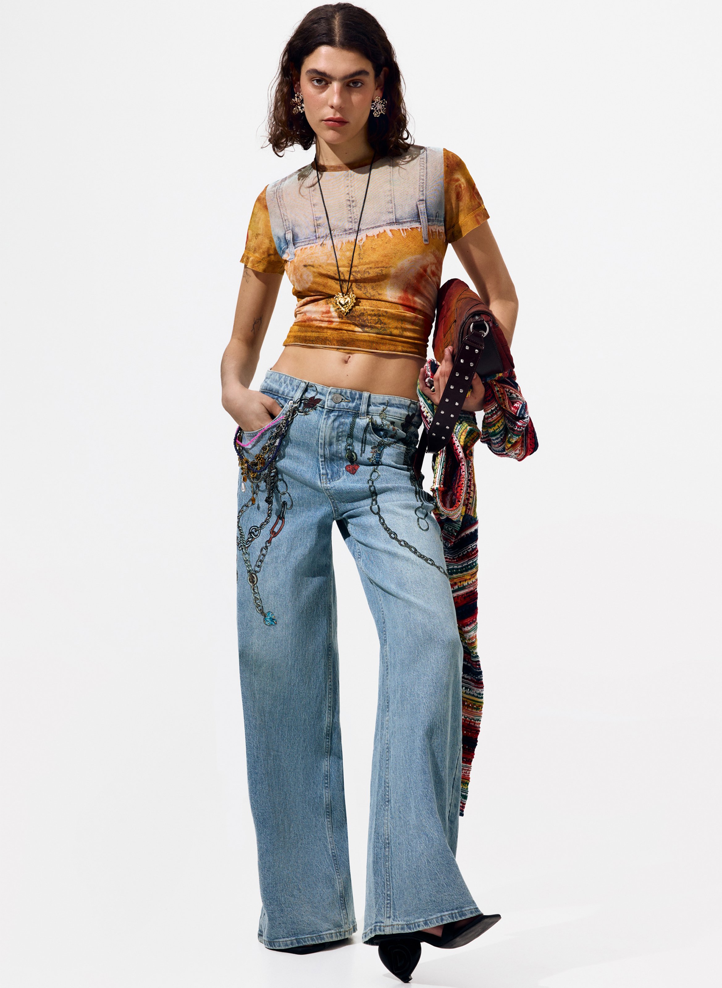 Eng anliegendes T-Shirt mit Rundhalsausschnitt und Druck DESIGUAL Gelb