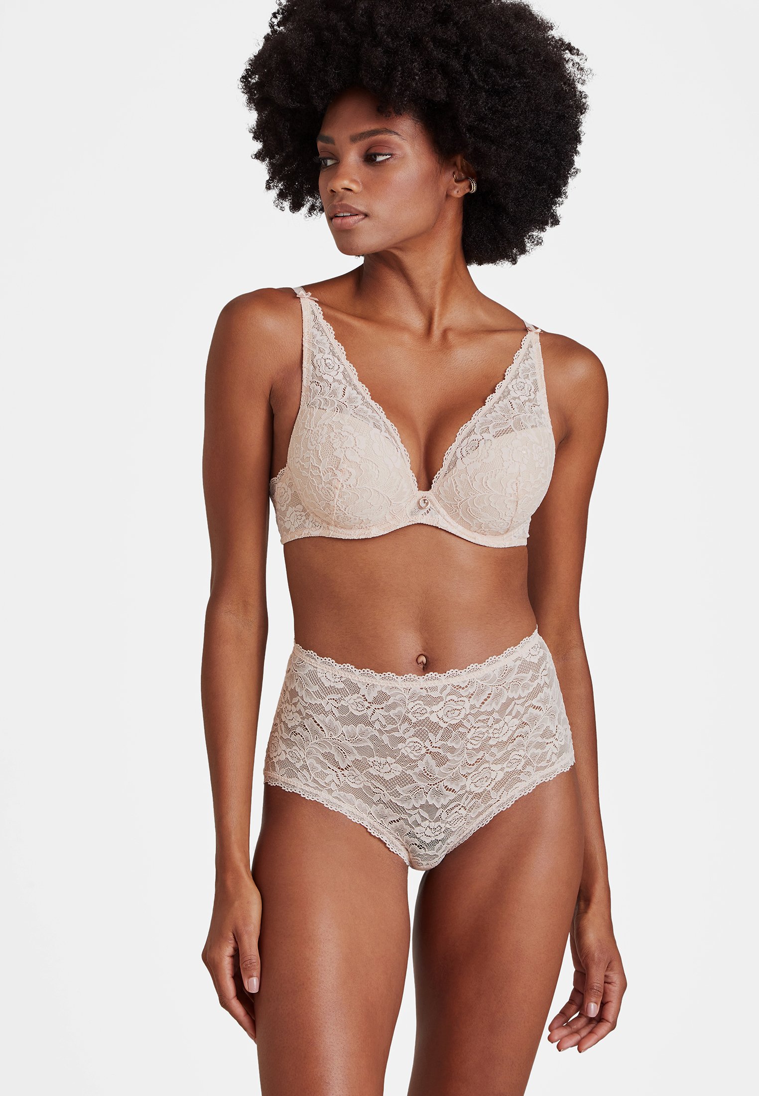 La Reine de la Nuit lyrical black scarf-style plunge bra AUBADE Pink