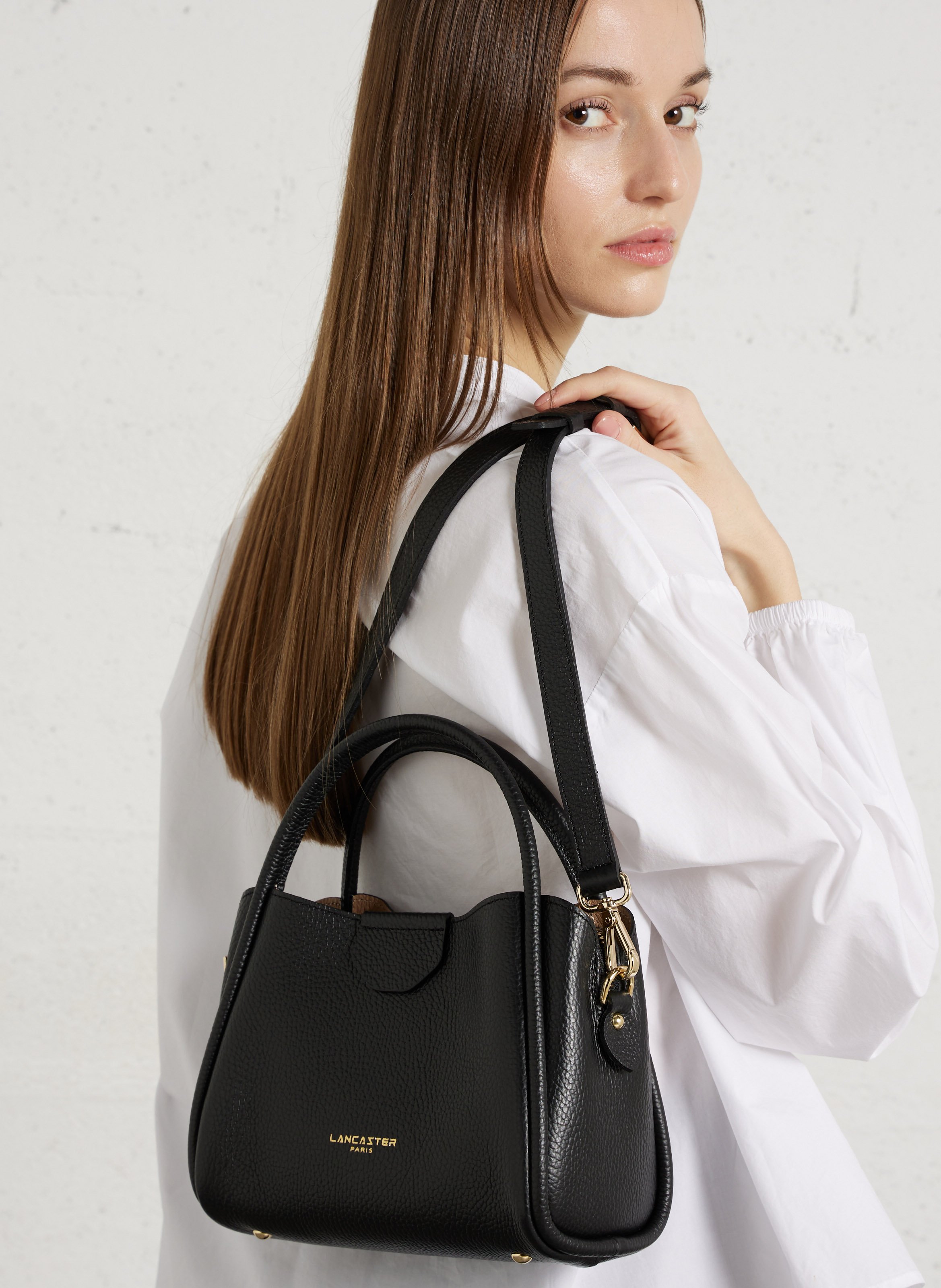 Sac à main en cuir LANCASTER PARIS Noir