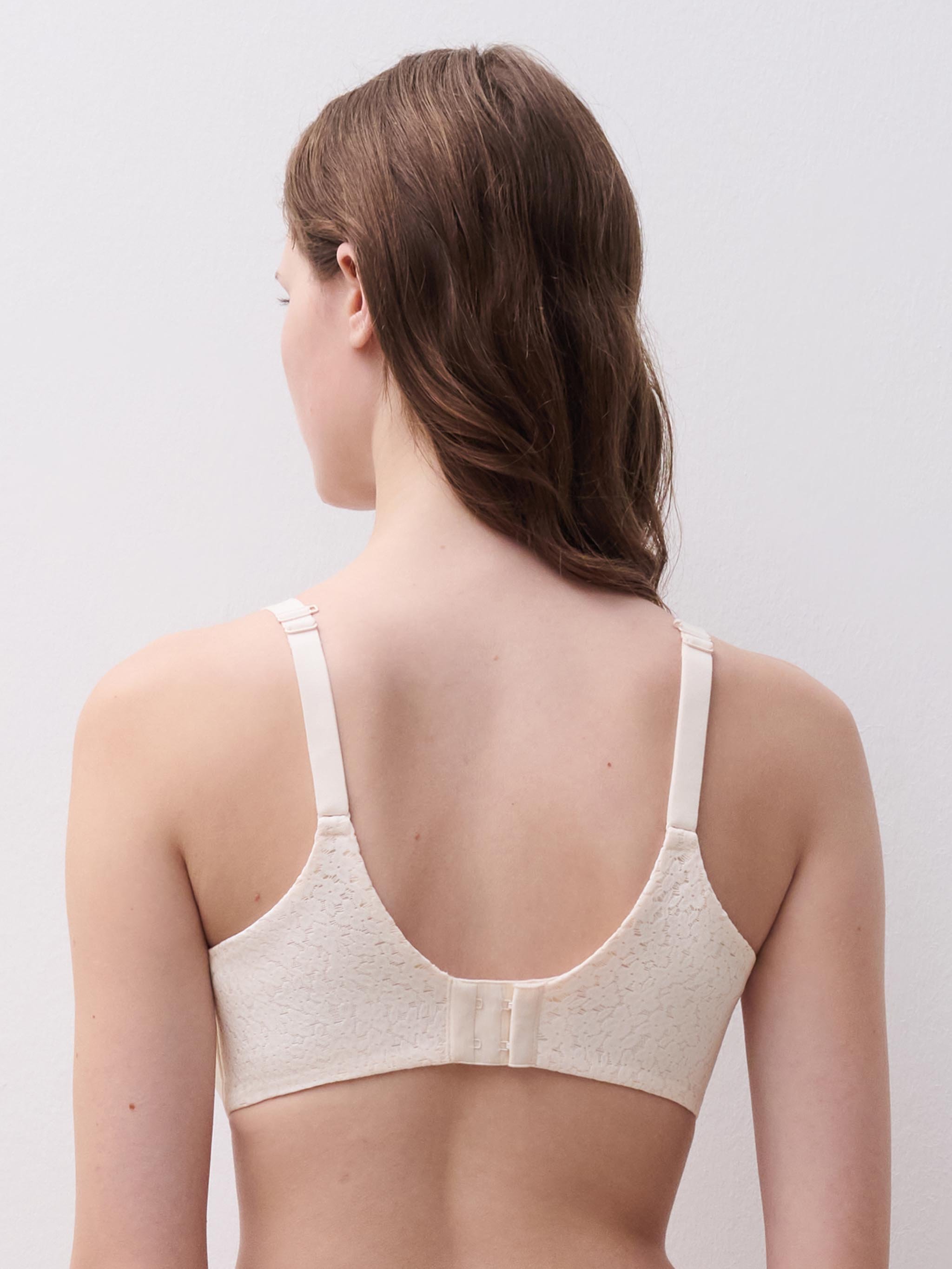 Full-cup bra CHANTELLE Beige