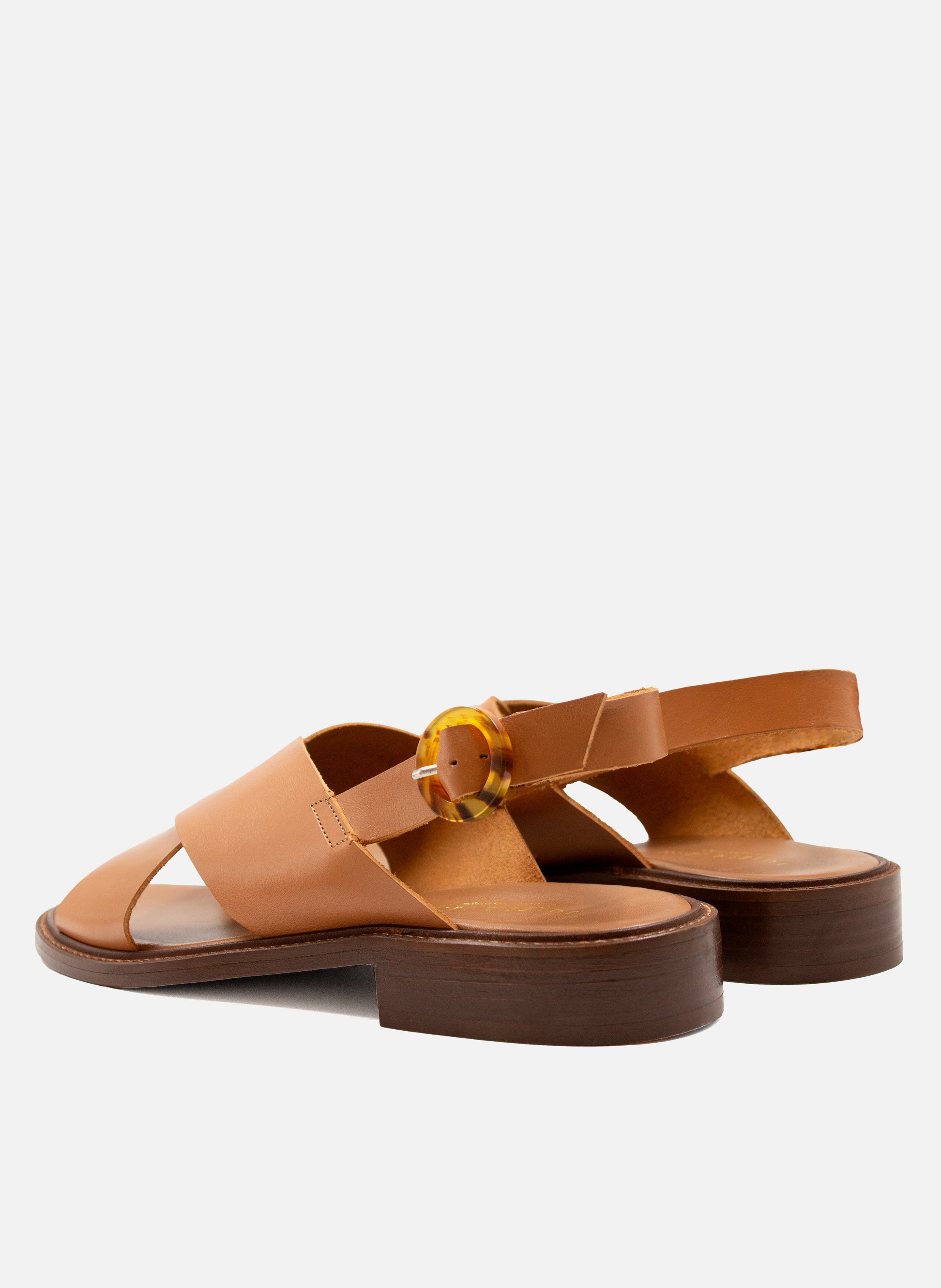 Flat sandals with tortoiseshell buckle in smooth leather JULES & JENN Brown