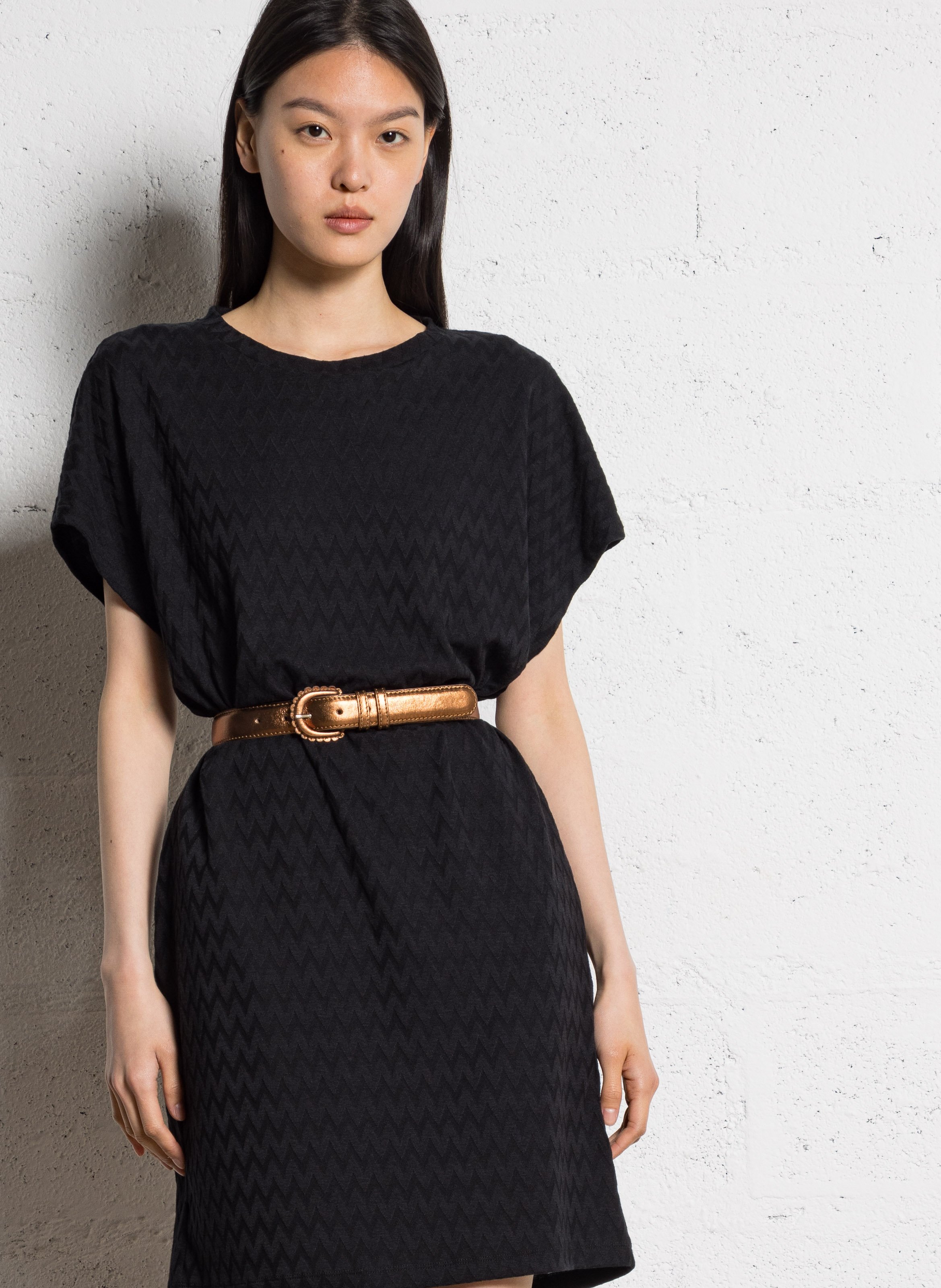 Round-neck midi dress I CODE Black