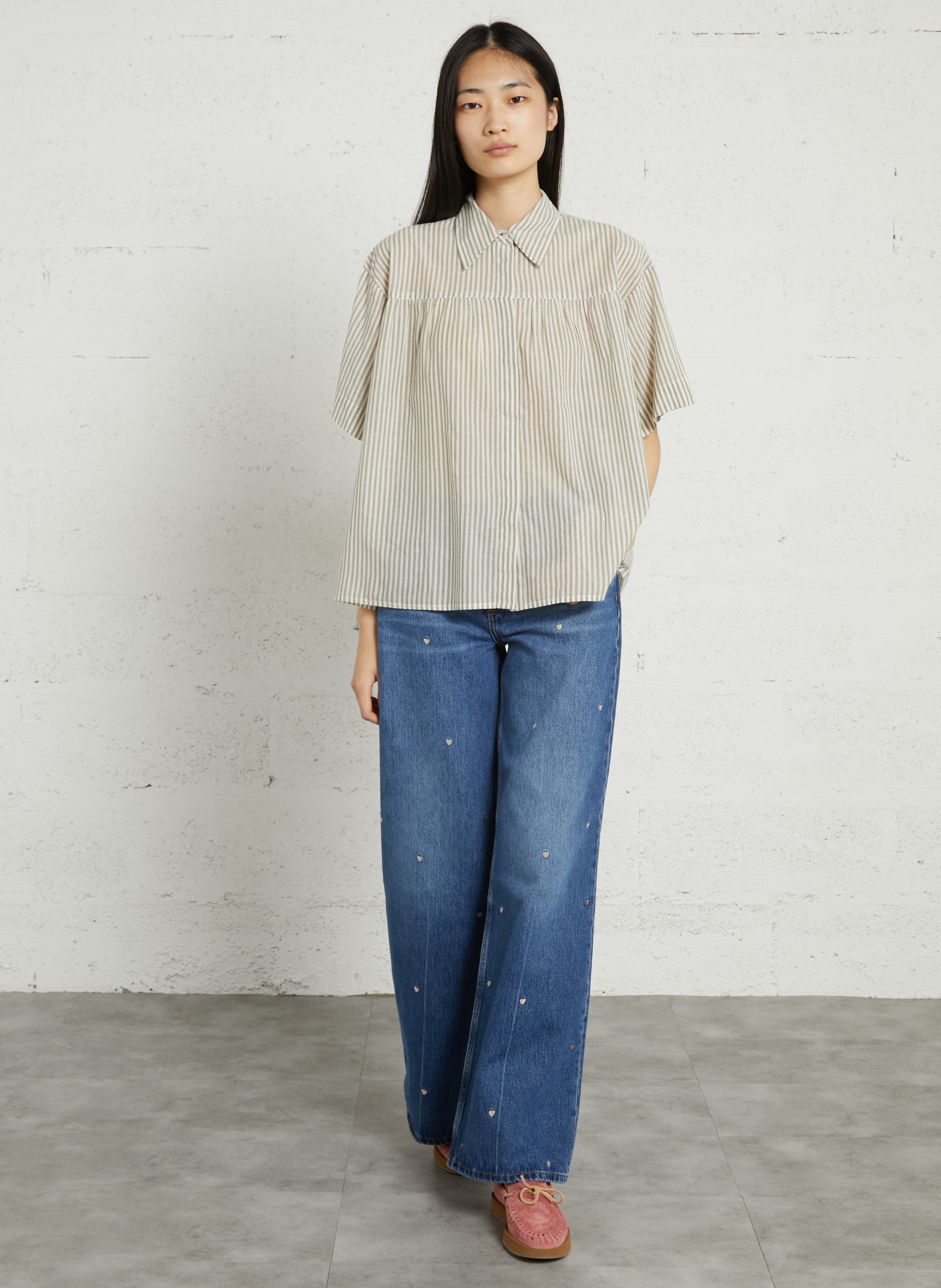 Weit geschnittene Baumwollbluse mit klassischem Kragen FEEKA Beige