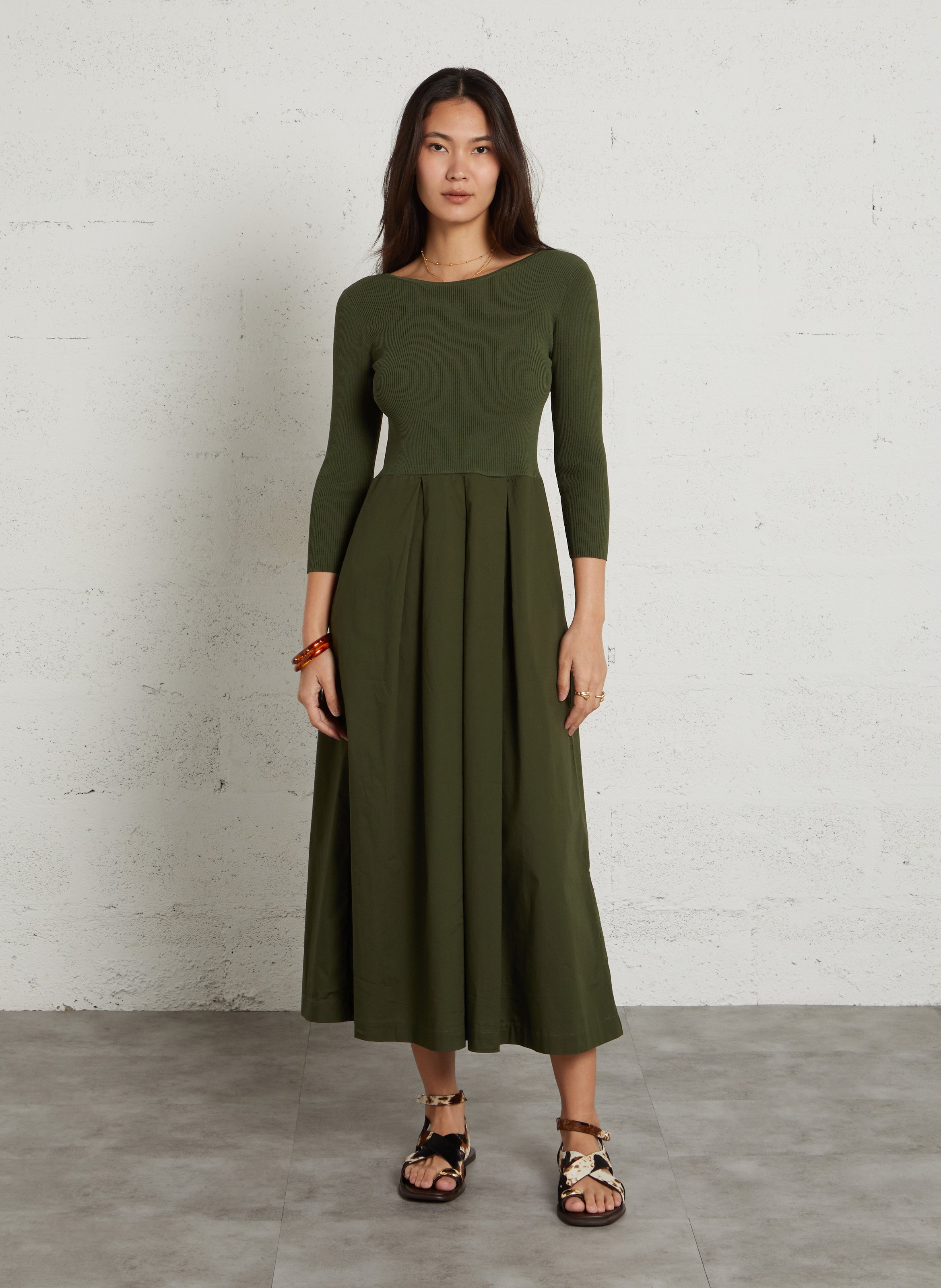 Wijdvallende jurk met 3/4 mouwen in effen kleur MAISON 123 Kaki