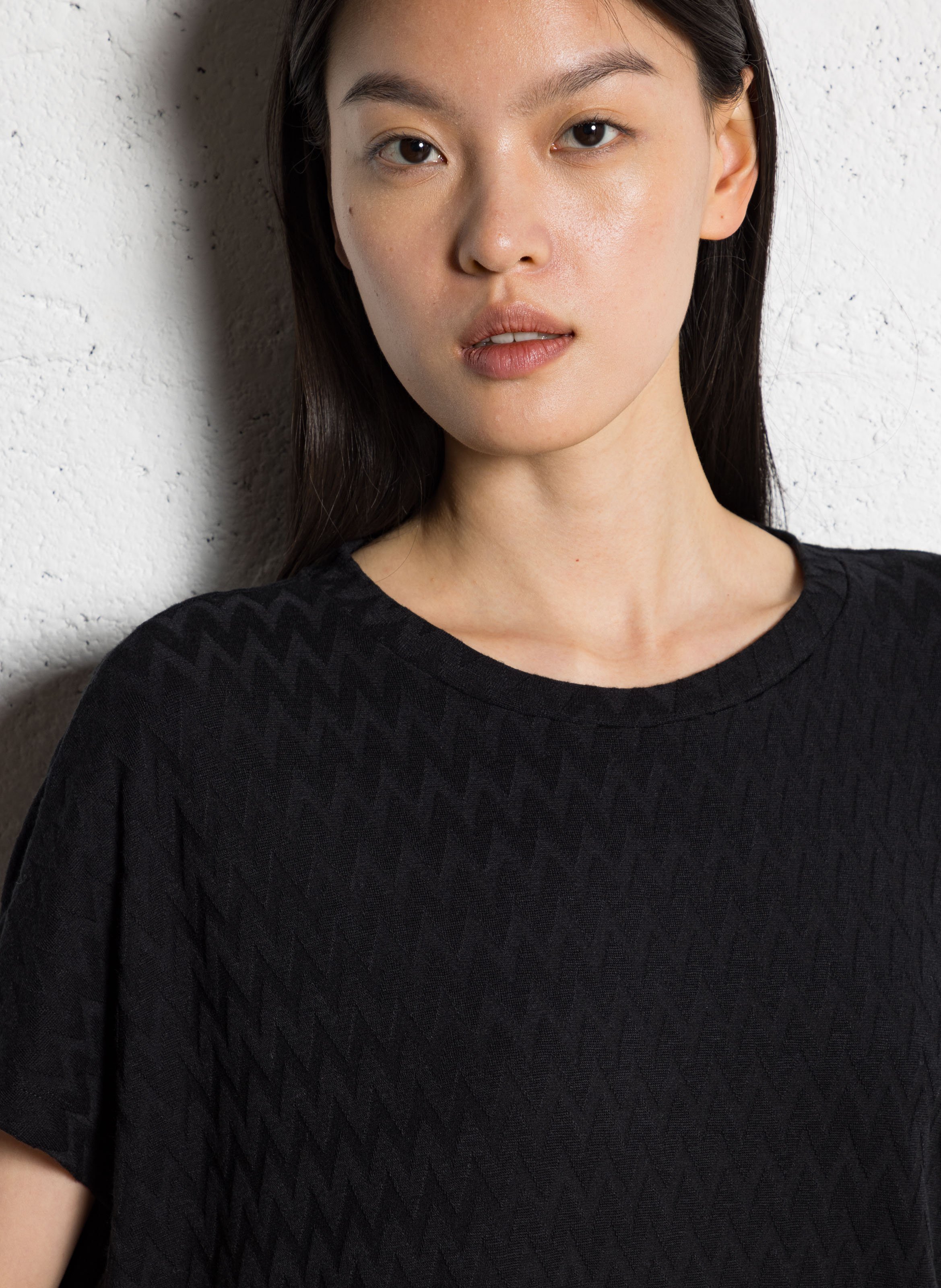 Round-neck midi dress I CODE Black