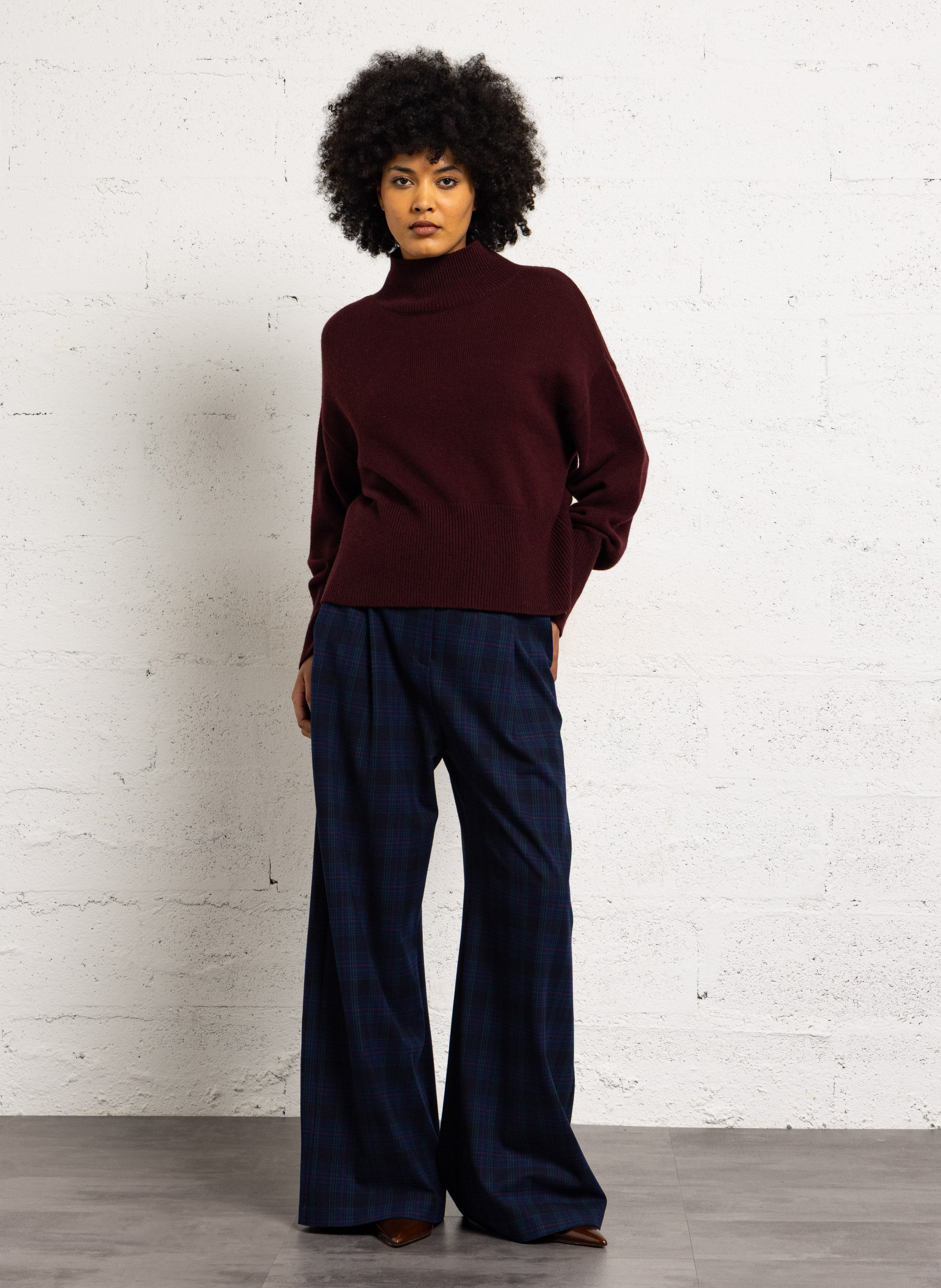 Oversized high neck sweater in recycled wool SUNCOO Plums