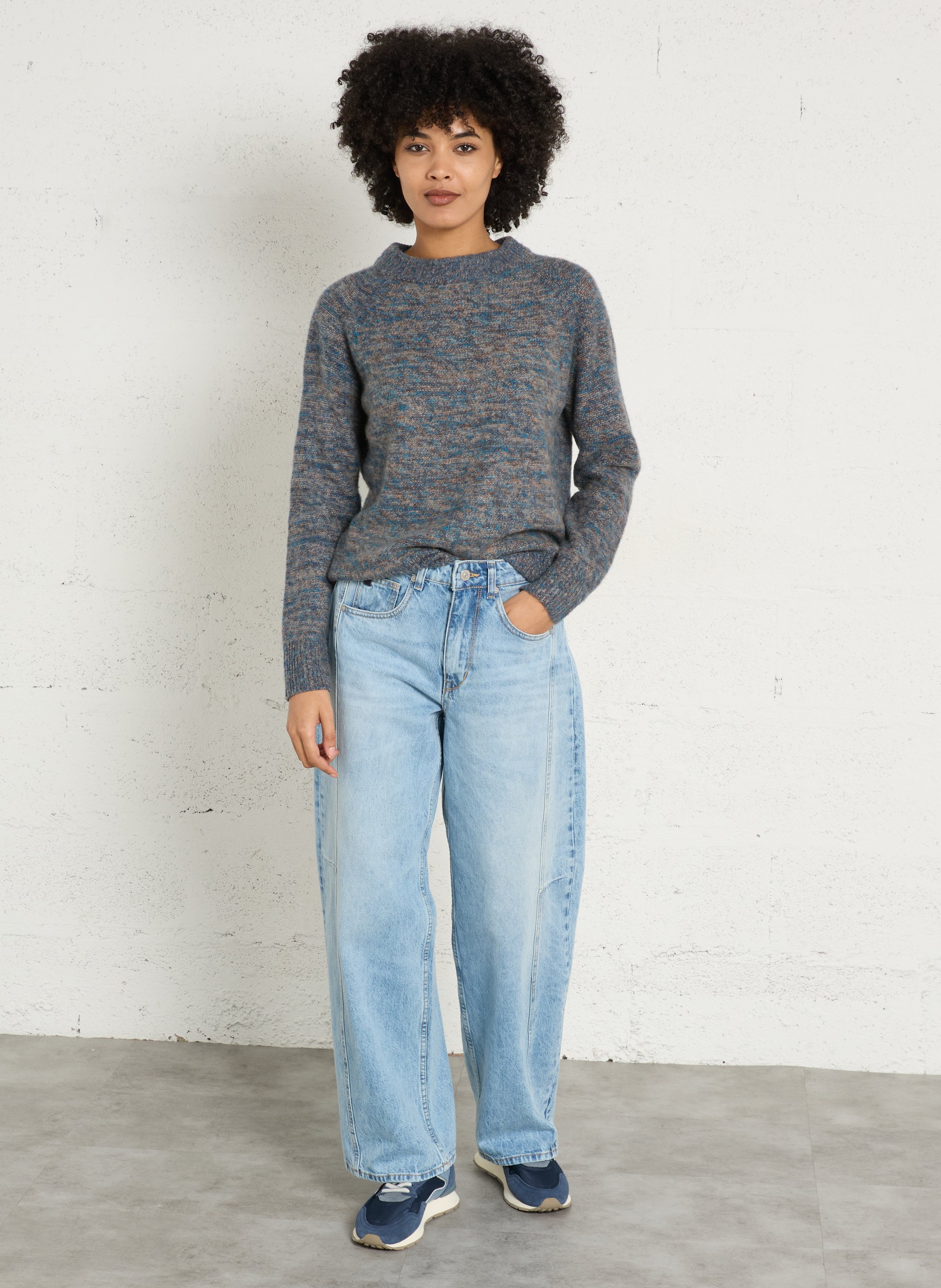 Round neck straight fit cashmere sweater in mottled grey MAISON 123 Blue