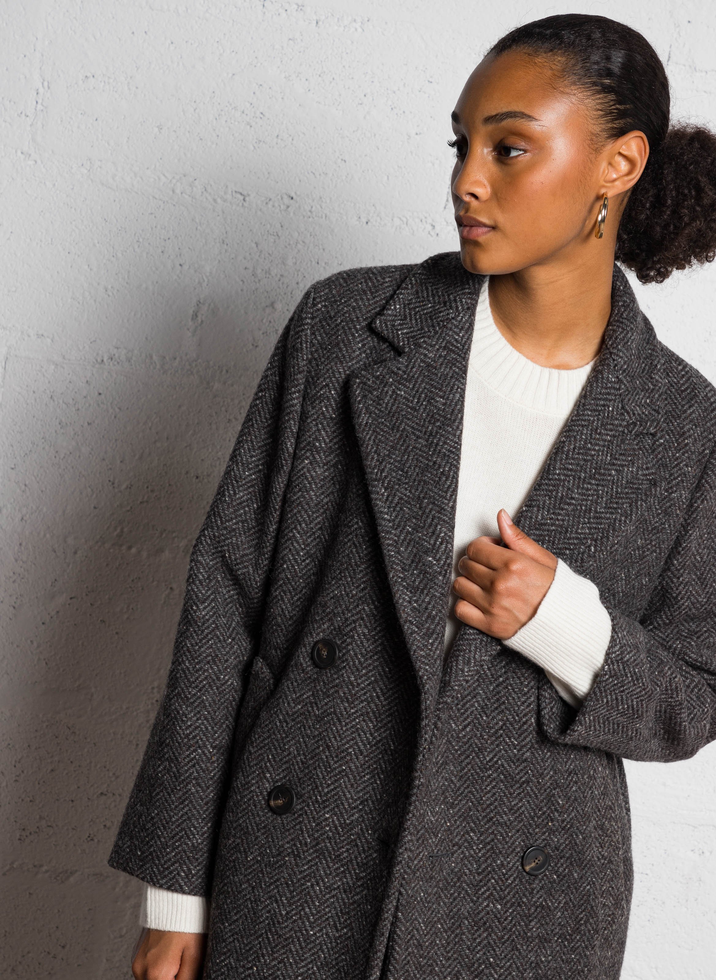 Virgin Wool blend Coat With Classic Collar Gris Anthracite Max Mara Week End Women 2425016042600 002 GRIS ANTHRACITE Place des Tendances Europe