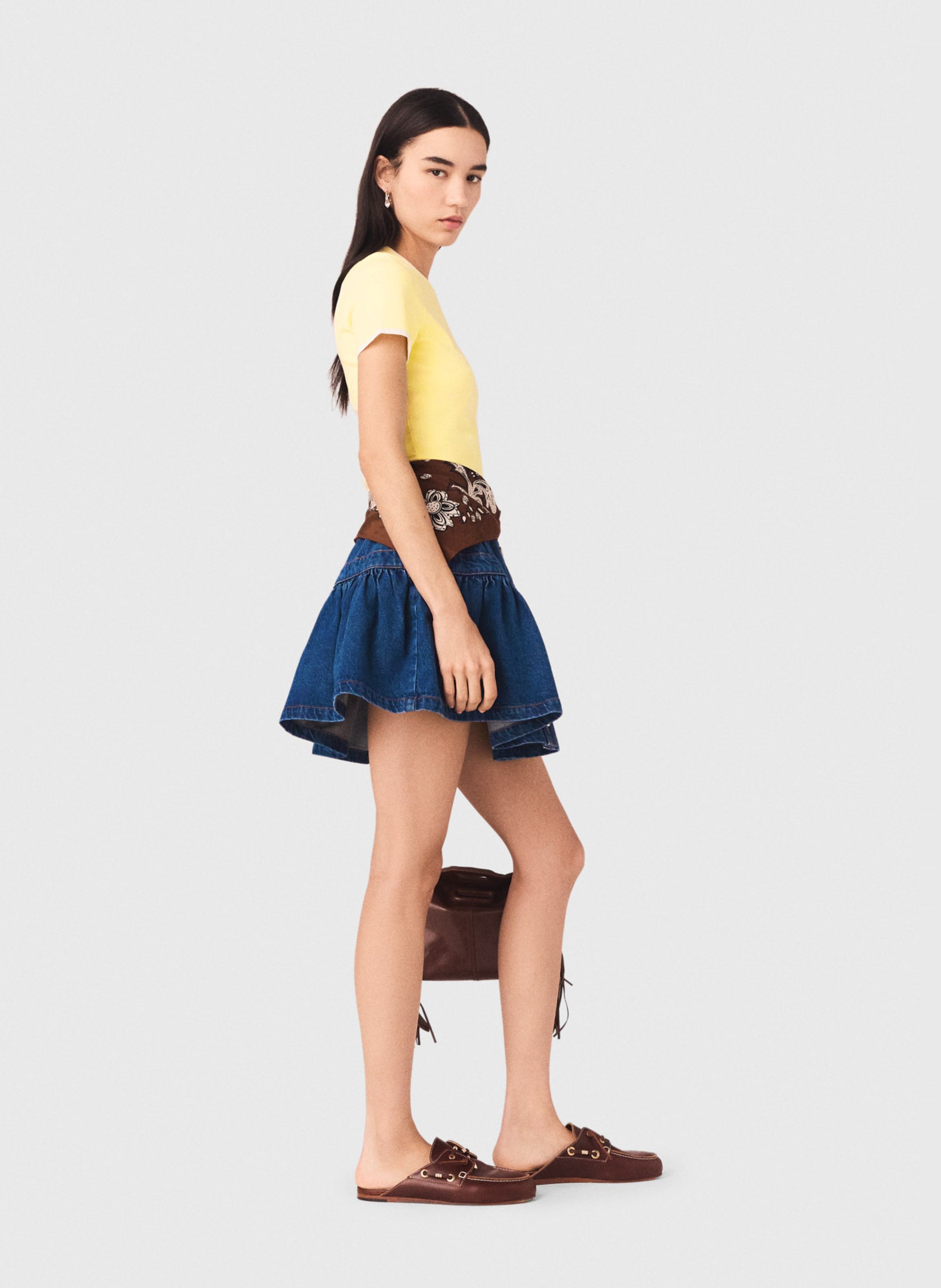 Aansluitende gebreide trui met ronde hals MAJE Geel