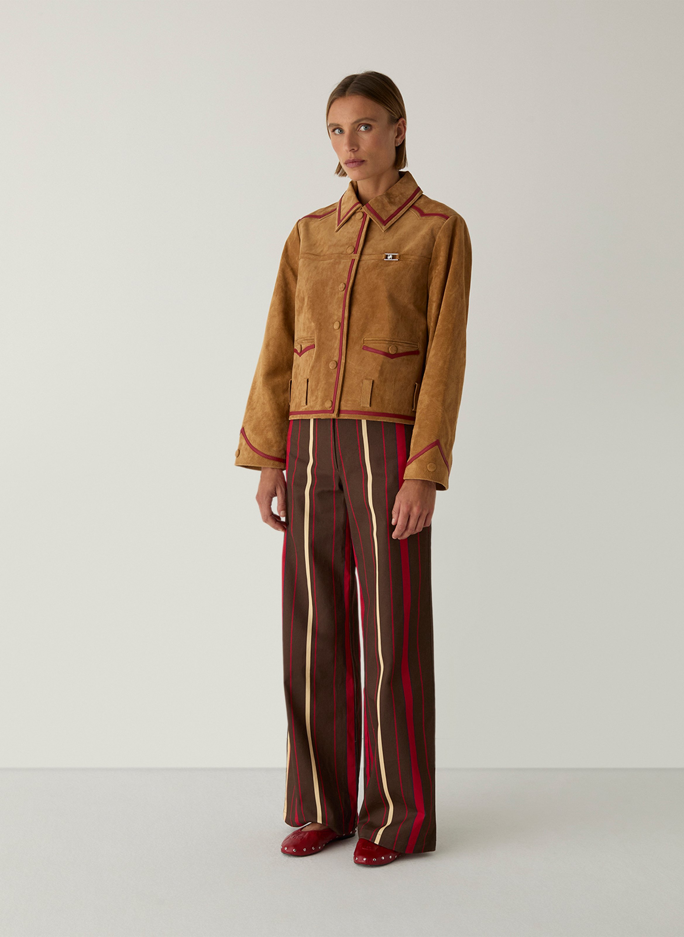 Straight classic collar velvet jacket LAAGAM Beige