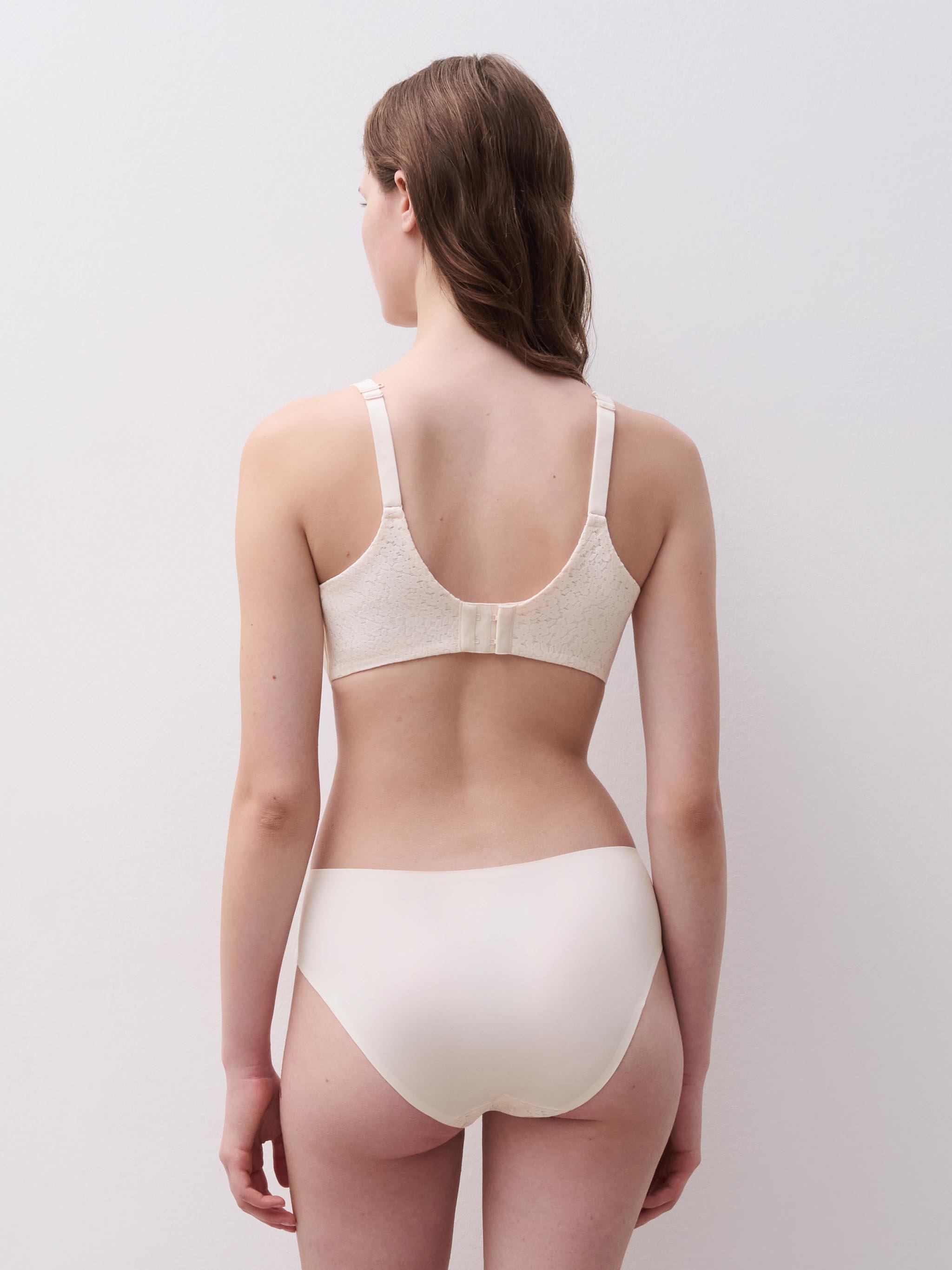 Full-cup bra CHANTELLE Beige