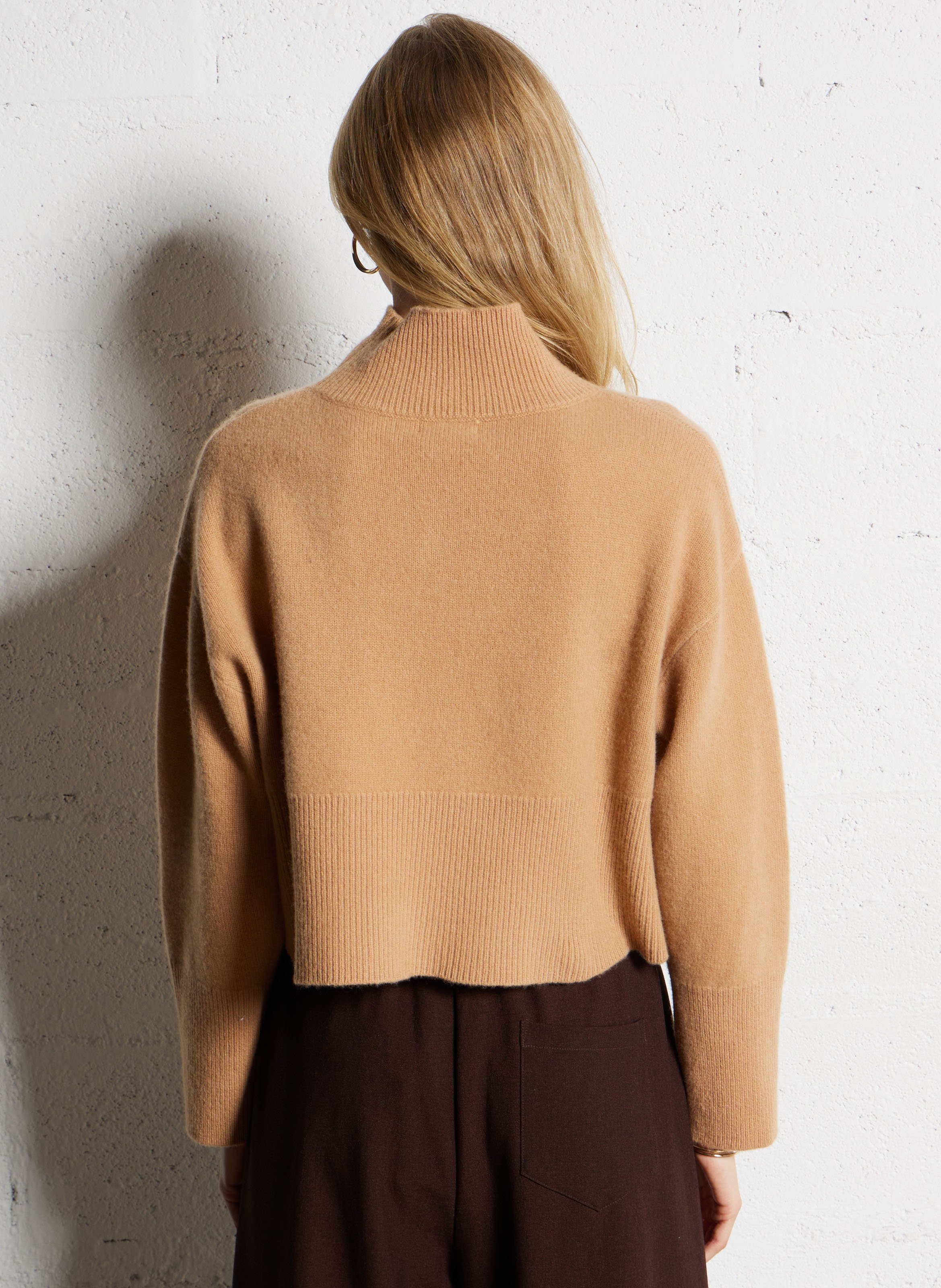 Pull court col montant en laine SUNCOO Beige