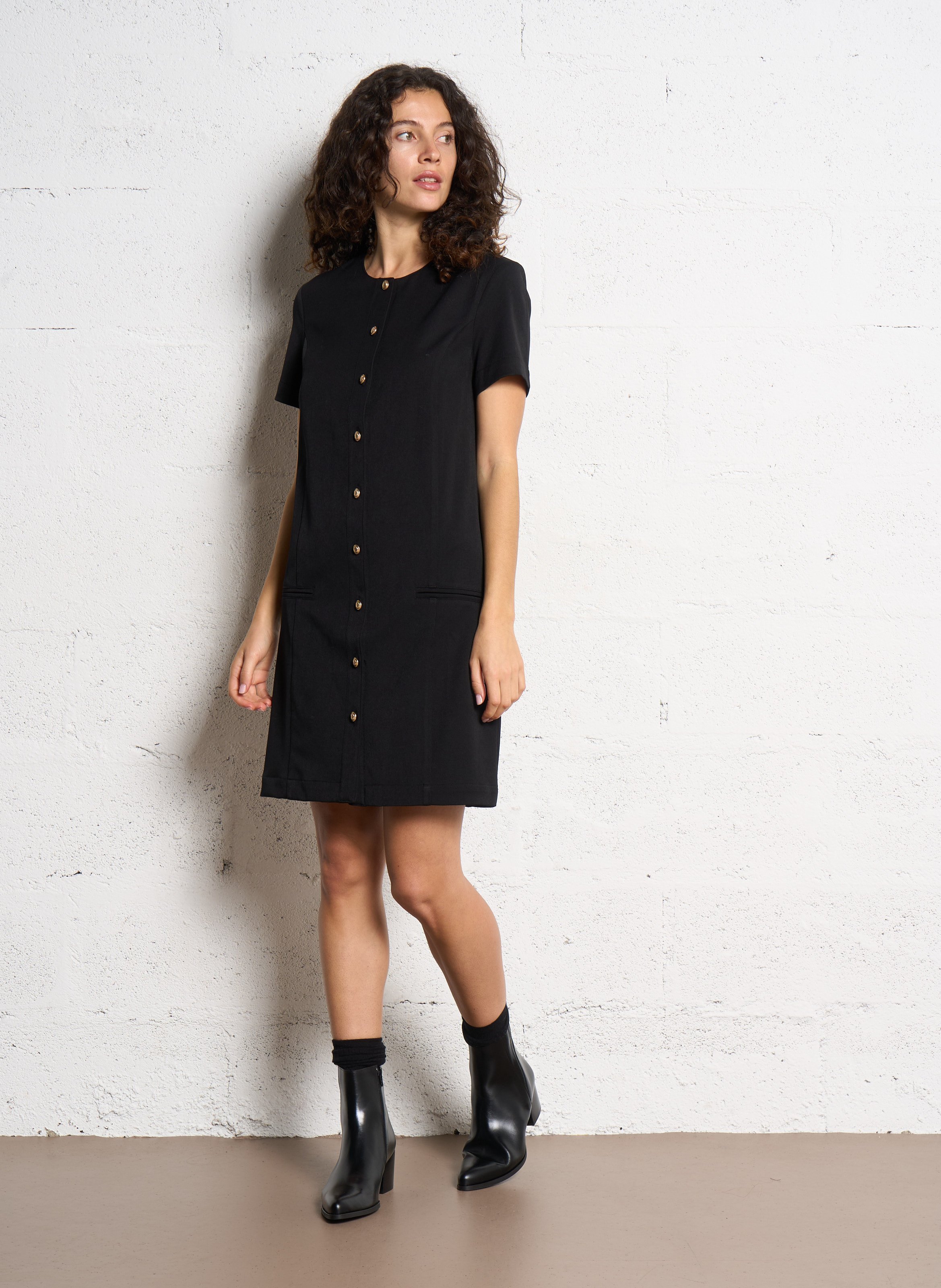 Robe courte col rond IKKS Black