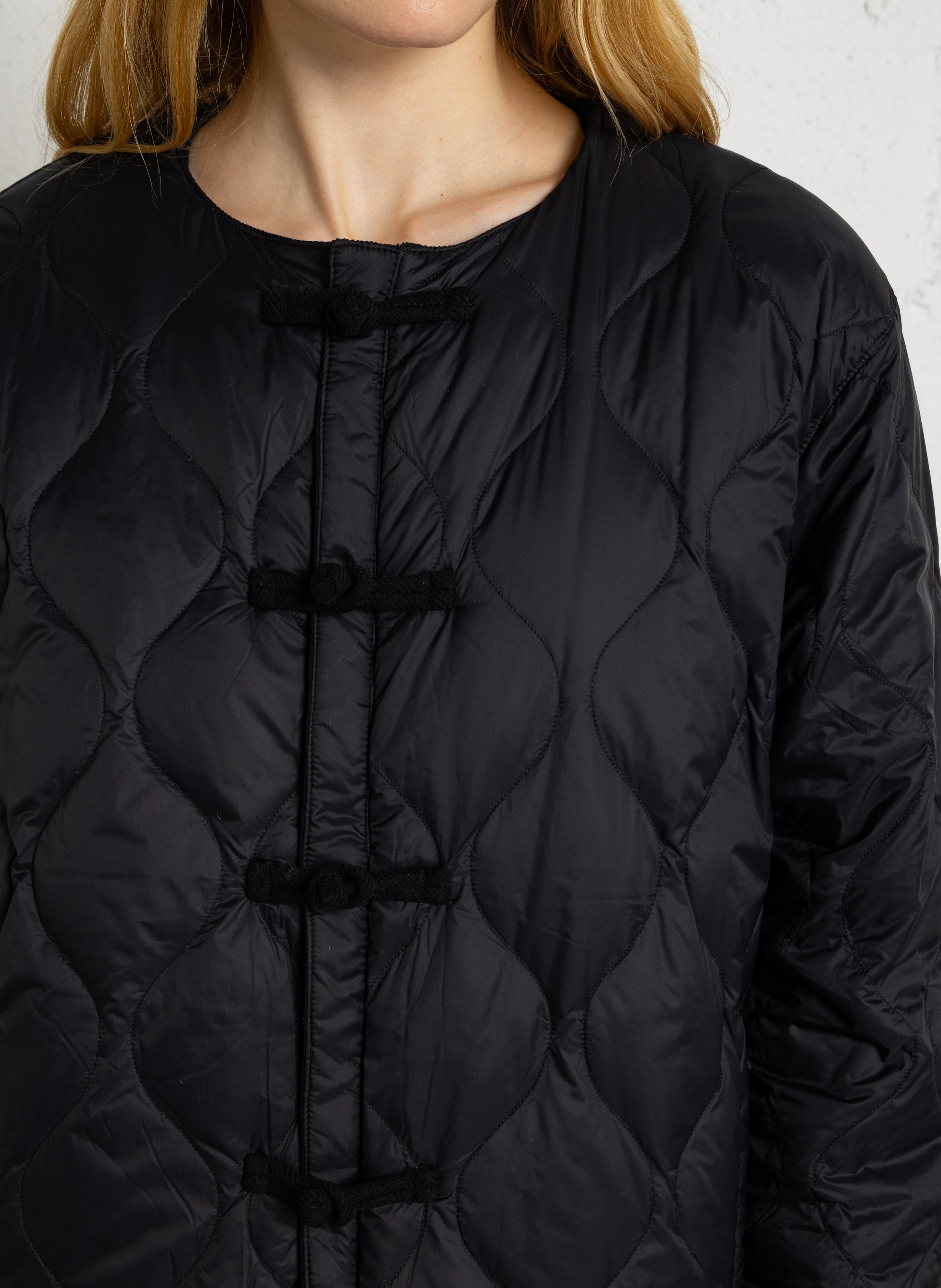 Veste matelassée oversize col rond TAION Noir