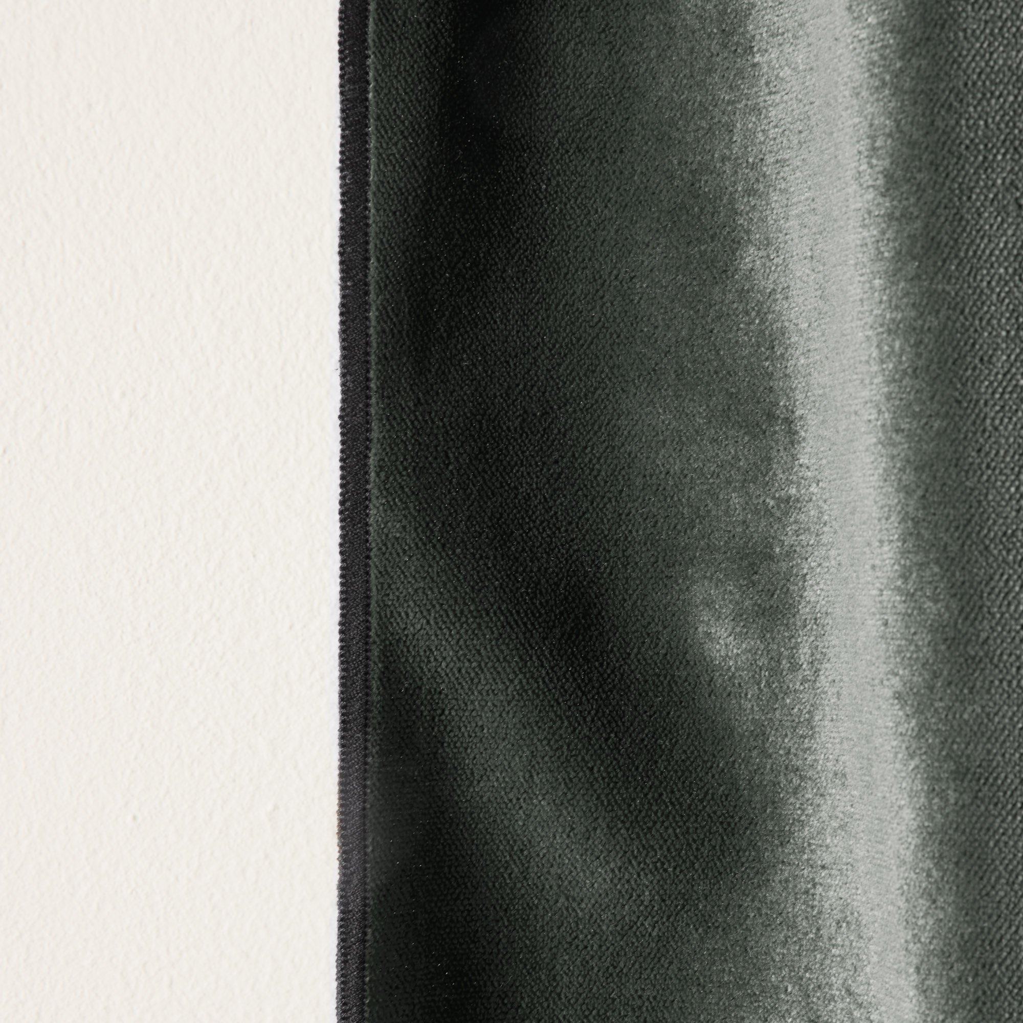 Curtain with black eyelets MADURA Green