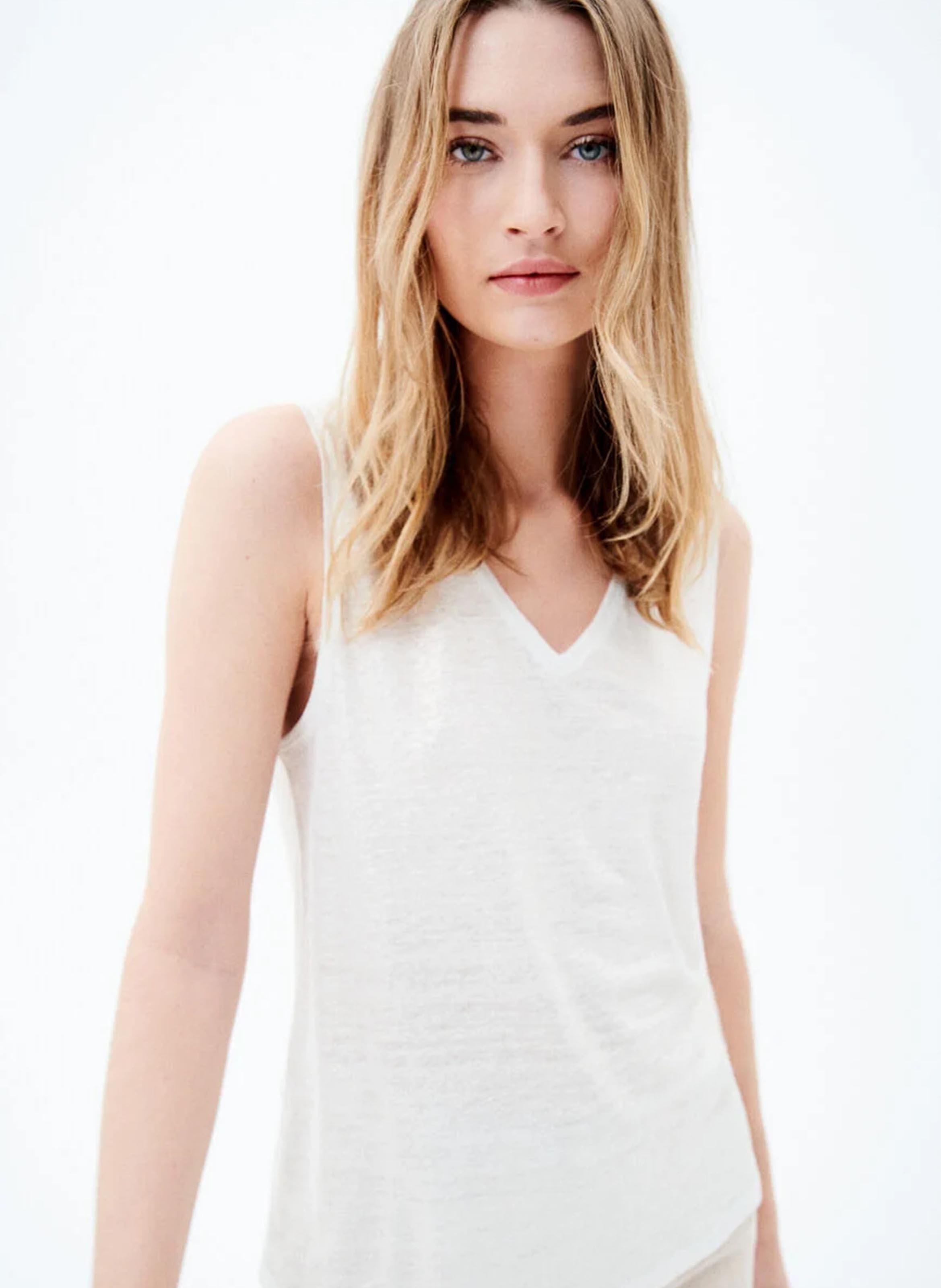 Linen V-neck T-shirt CAROLL White