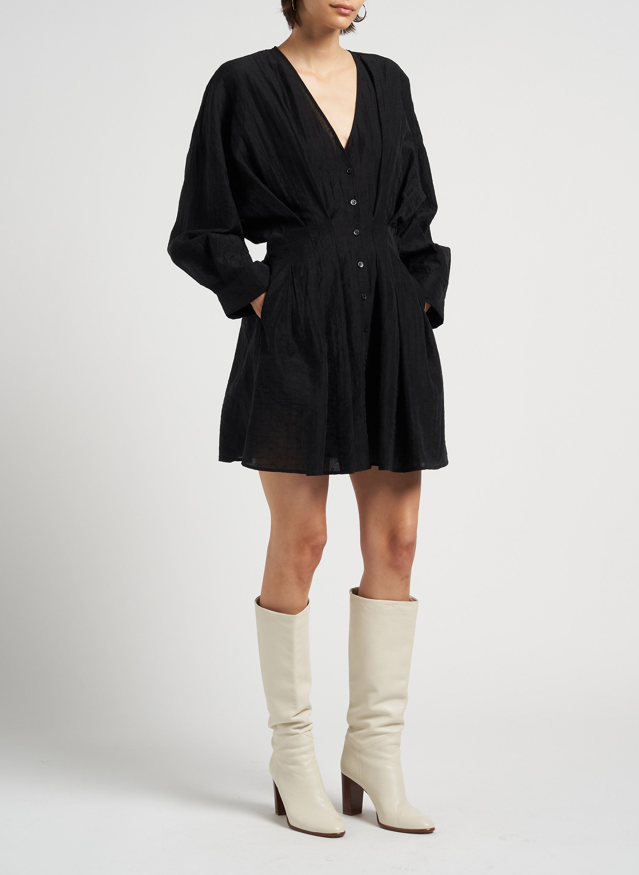 Weites Kurzkleid mit V-Ausschnitt SAMSOE SAMSOE Schwarz