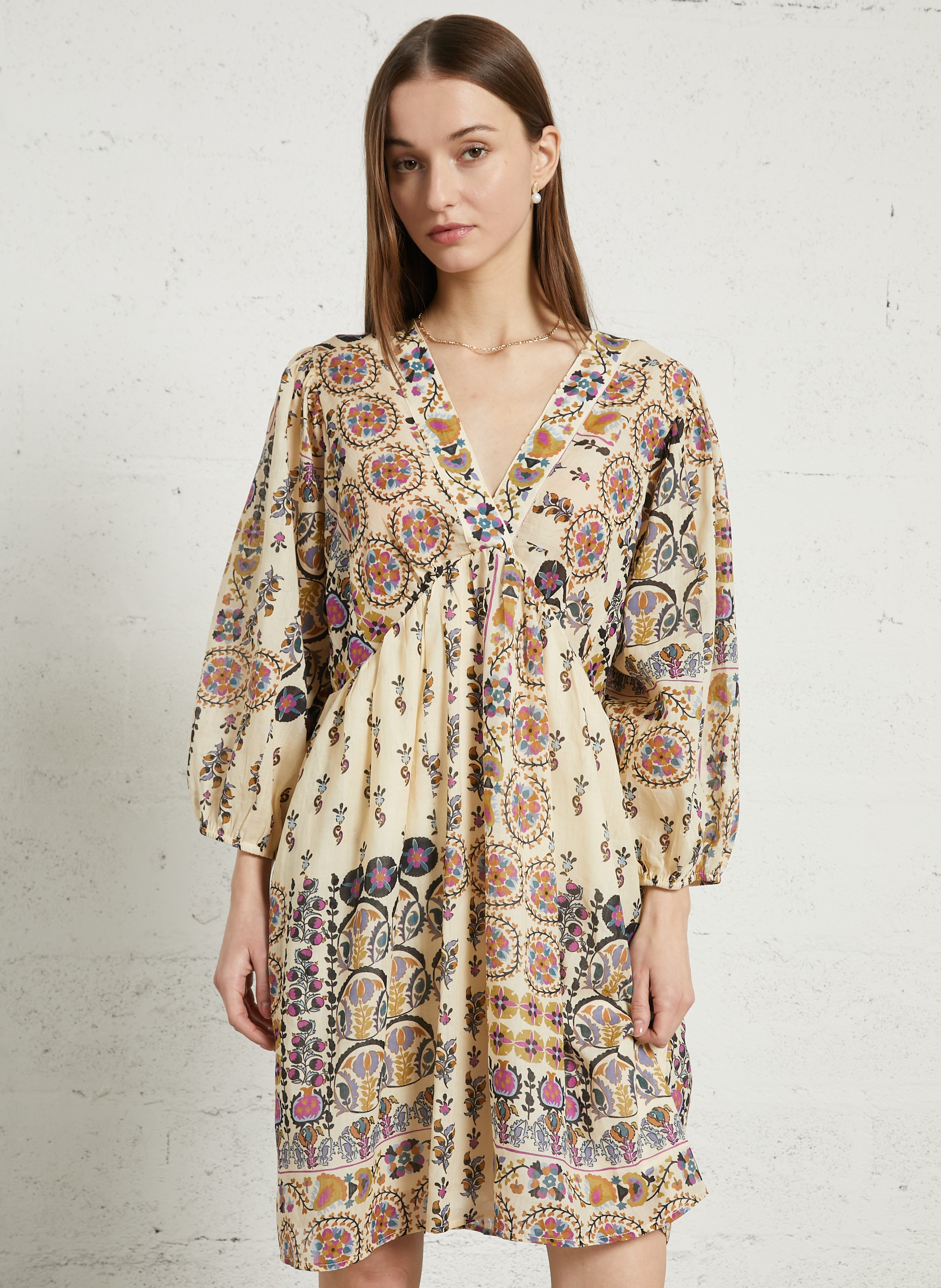 Korte jurk van linnen met V-hals SEE U SOON Wit