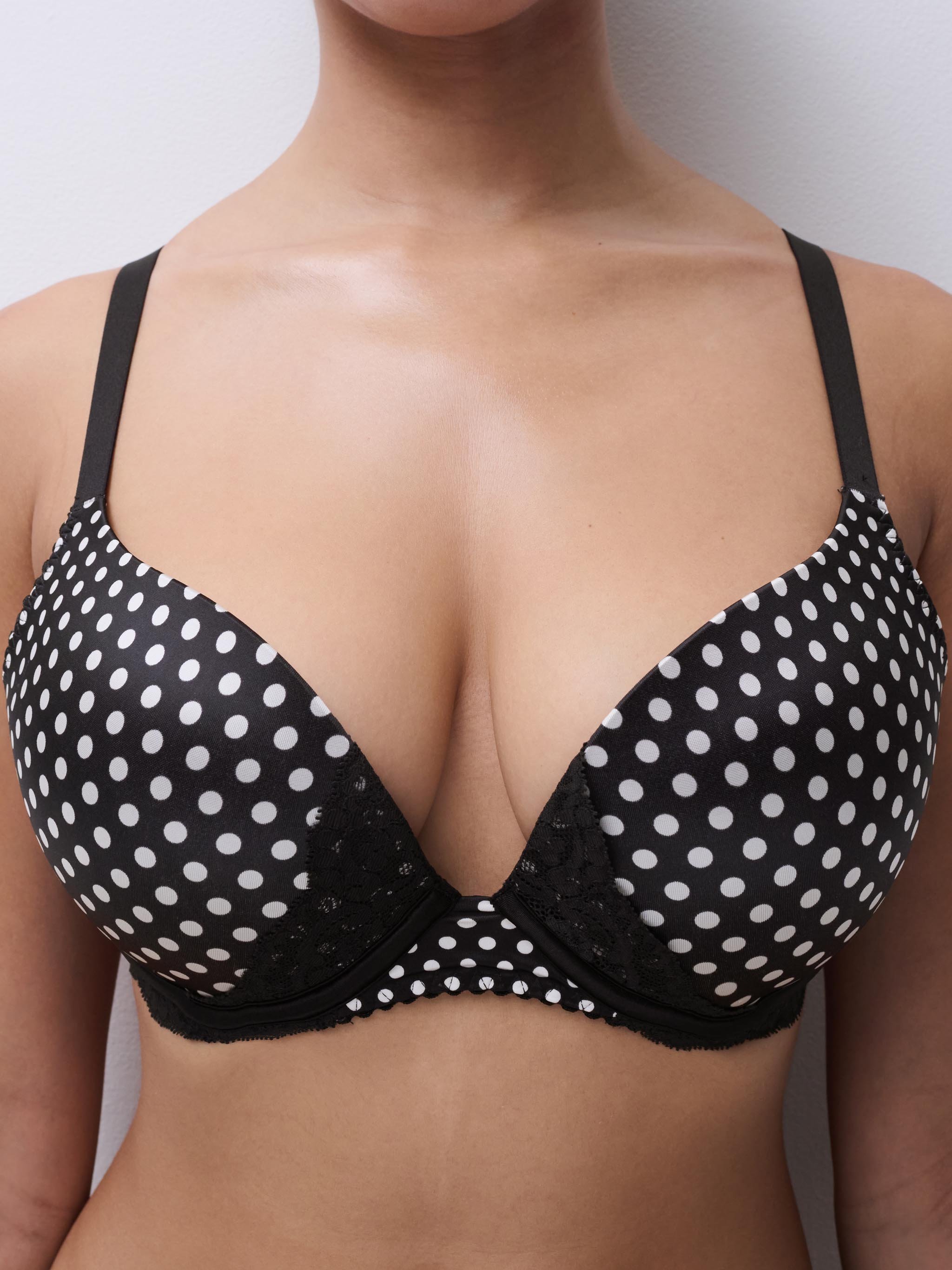 Push-up lace padded bra CHANTELLE PULP Black