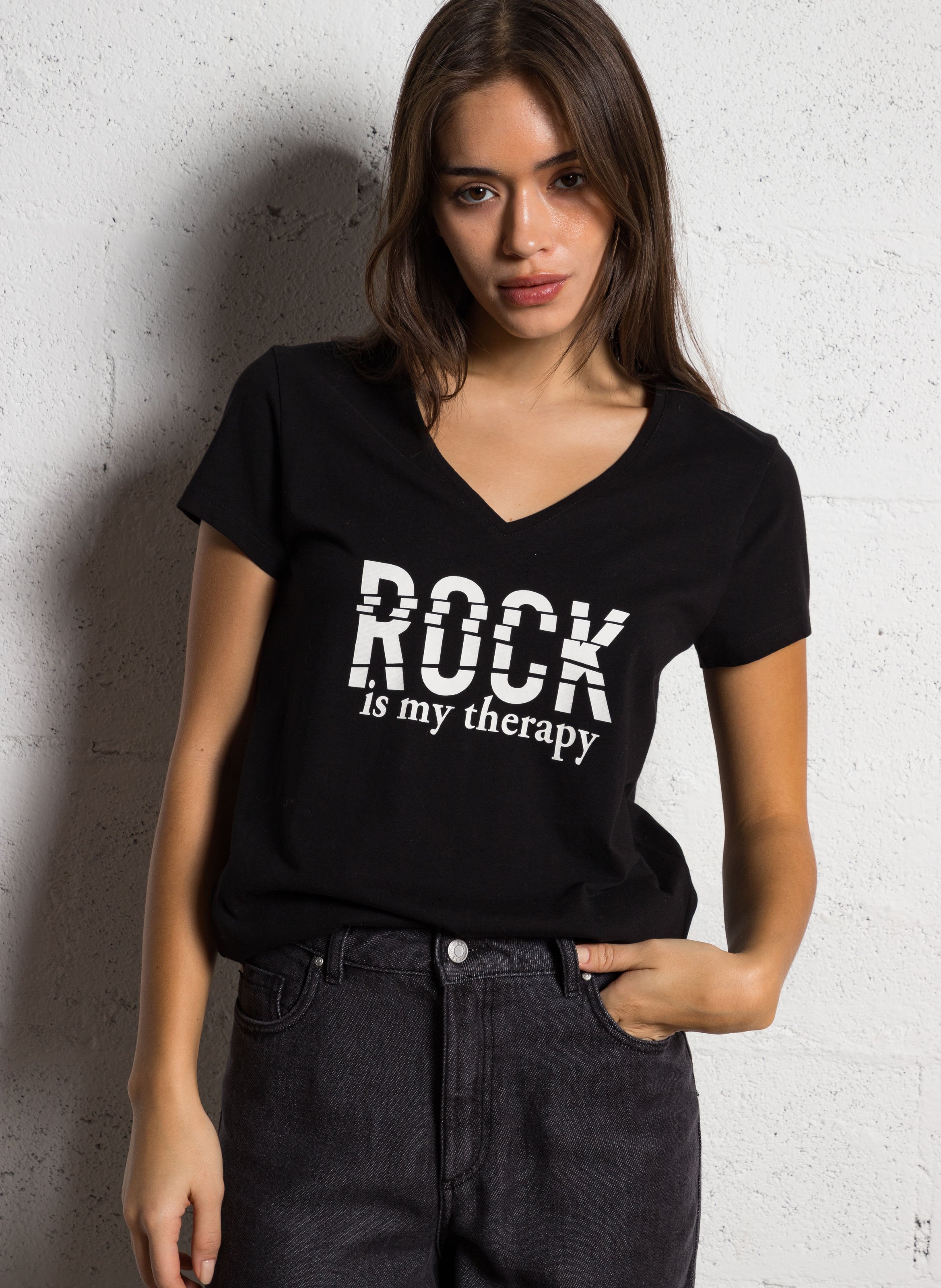 T shirt Dritta In Cotone Con Scollo A V Noir Ikks Donna BZ10055 02 NOIR Place des Tendances Italia