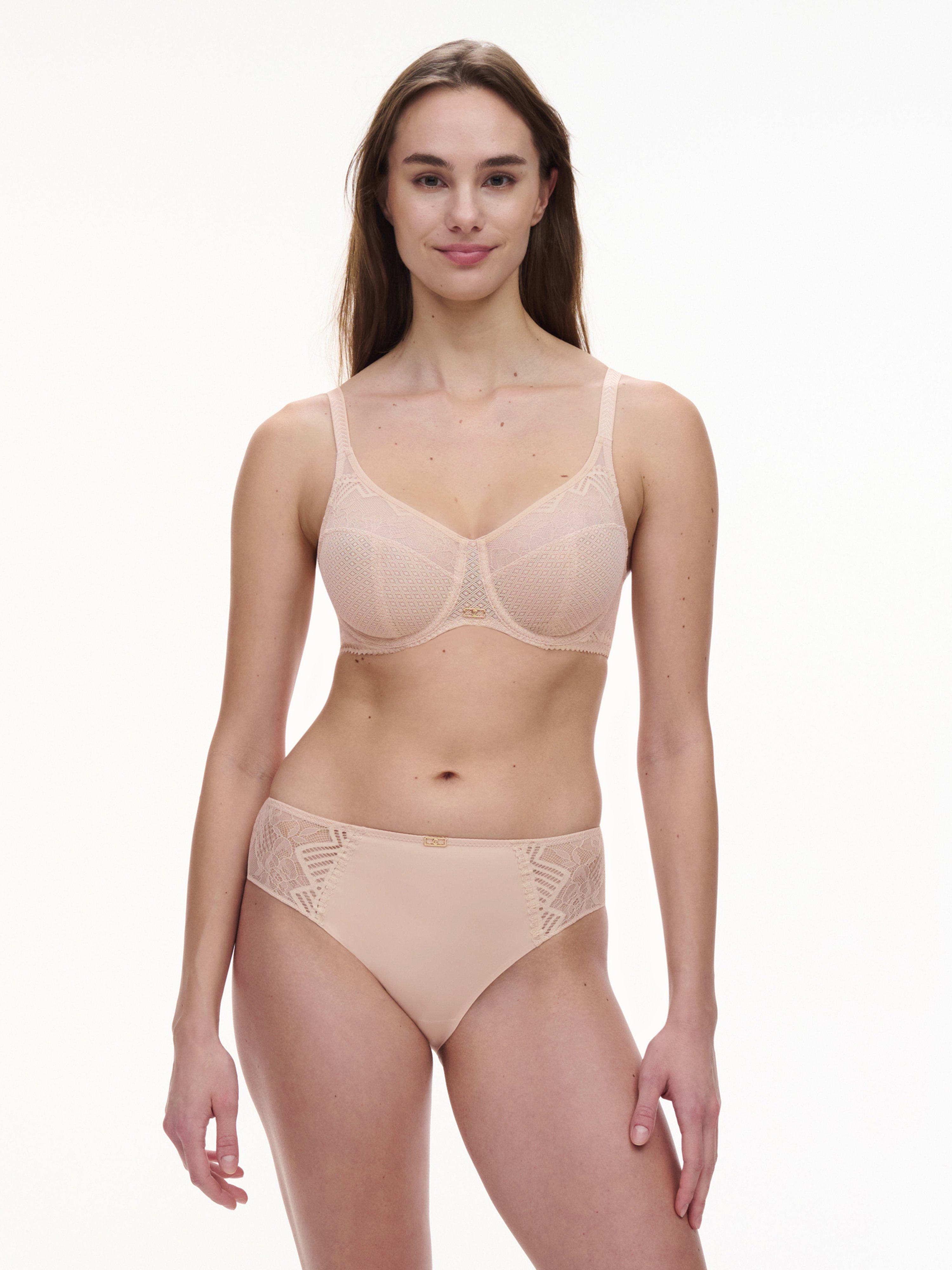 Full-cup bra CHANTELLE Beige