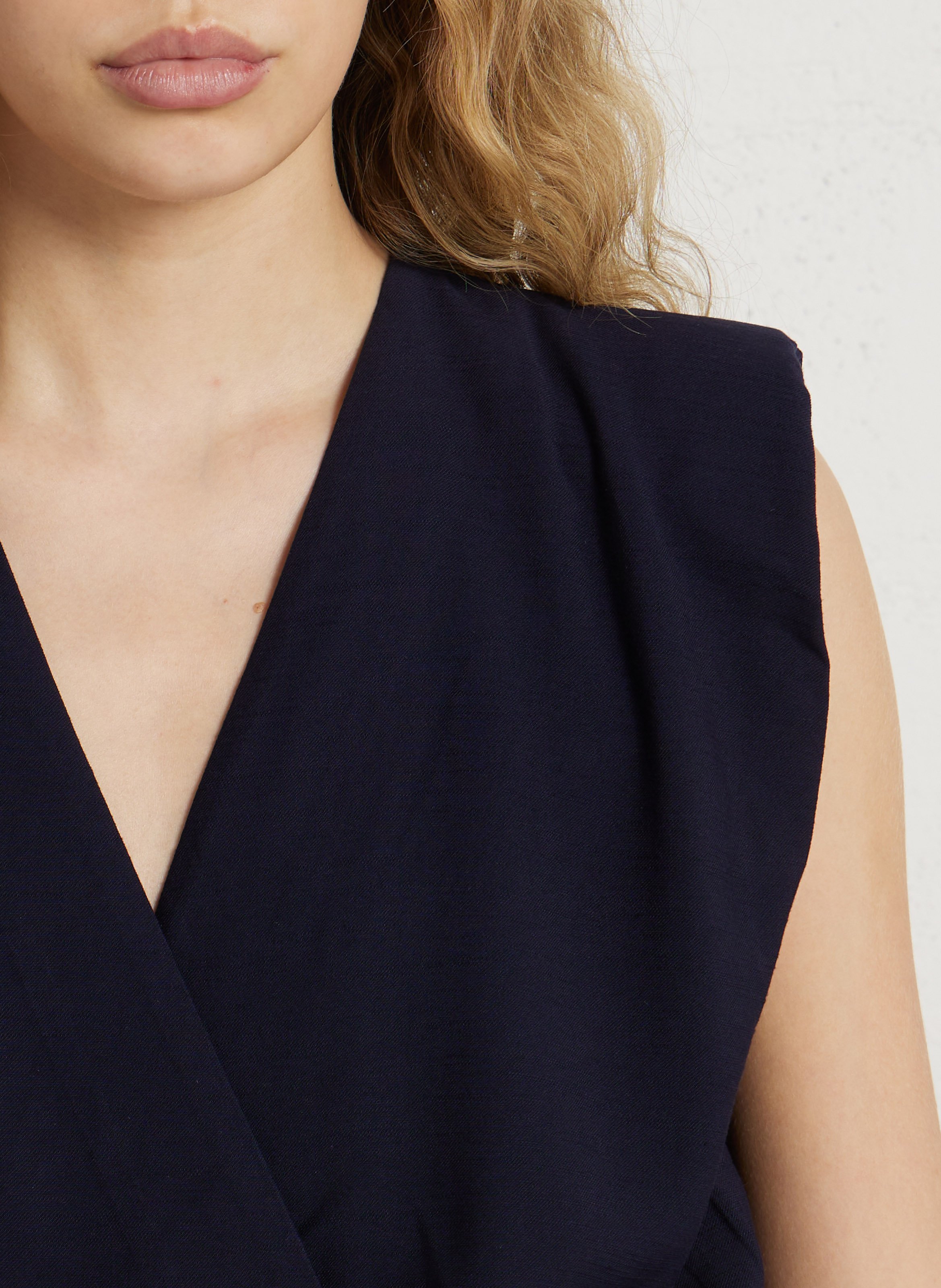 Top court droit col V SUNCOO Bleu