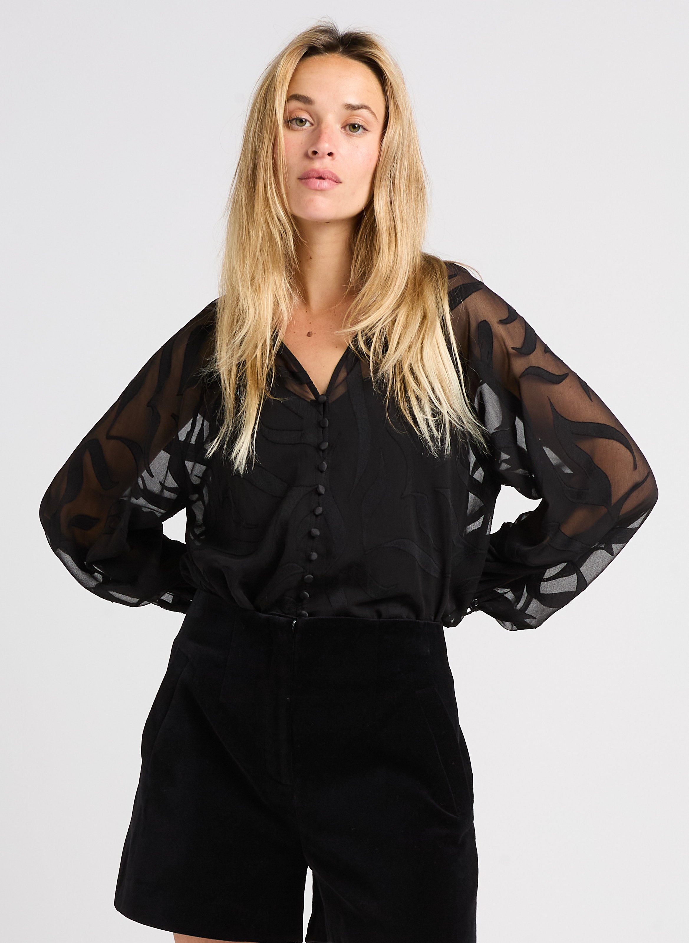 papier Louise blouse/black（papier Louise blouse）