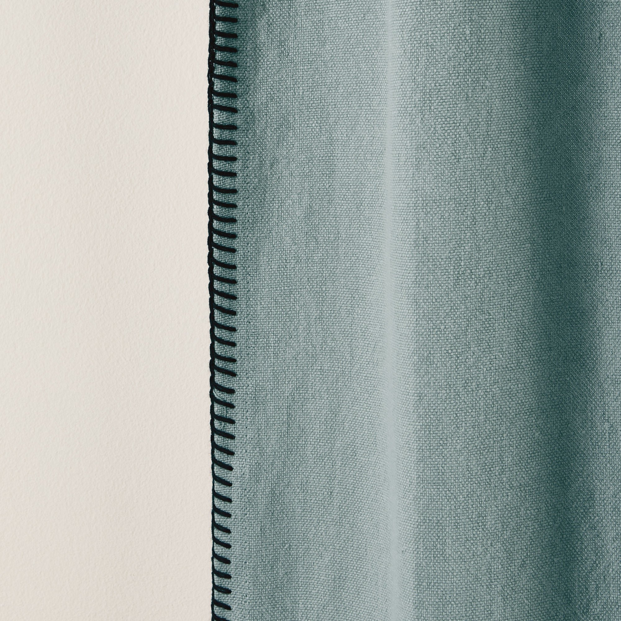 Curtain with black eyelets MADURA Green