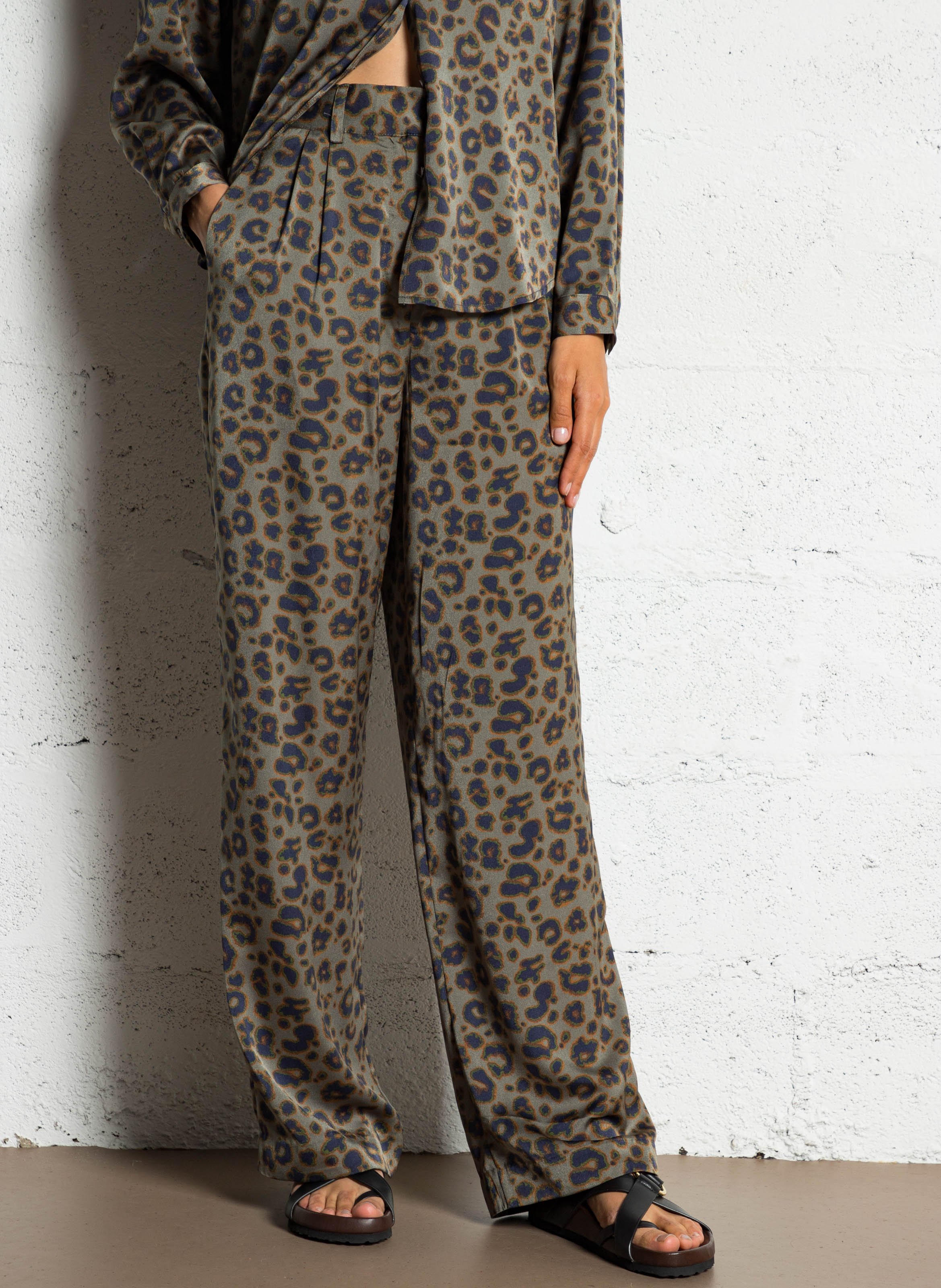 Wijde broek met luipaardprint BA&SH Kaki