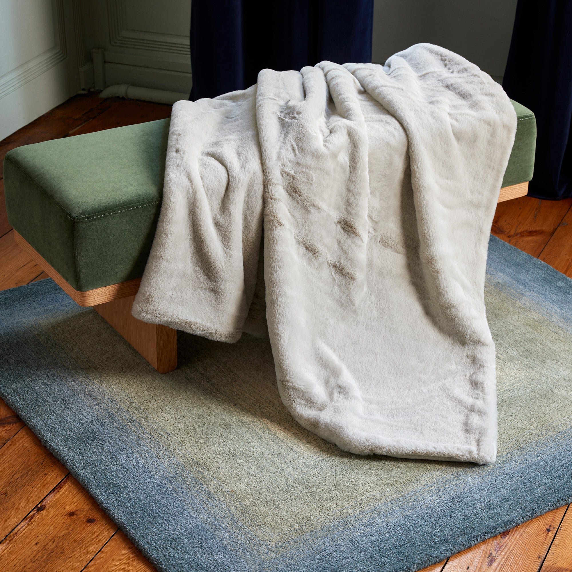 BIANCA - Throw MADURA Grey