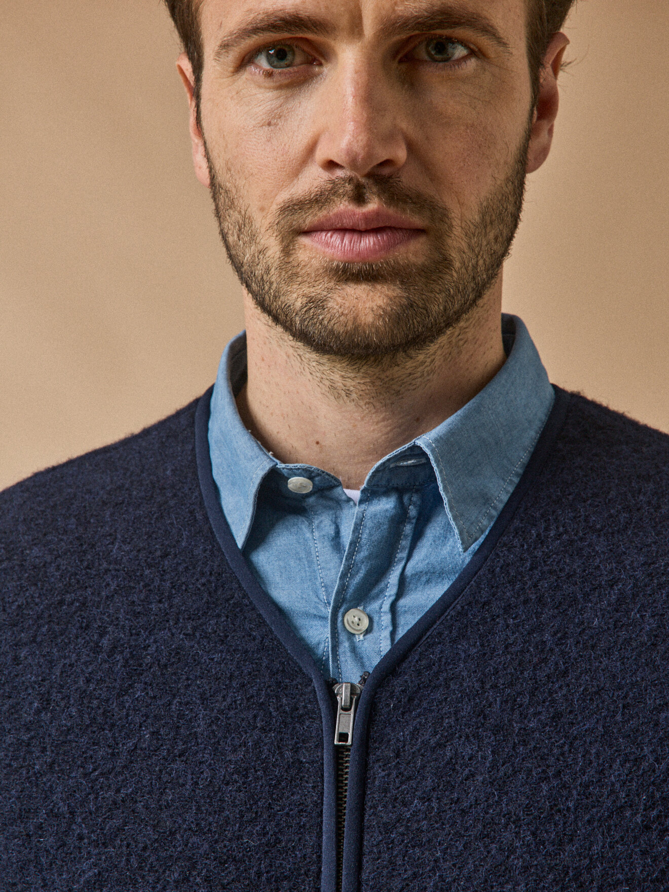 Sleeveless zip-up vest Blue