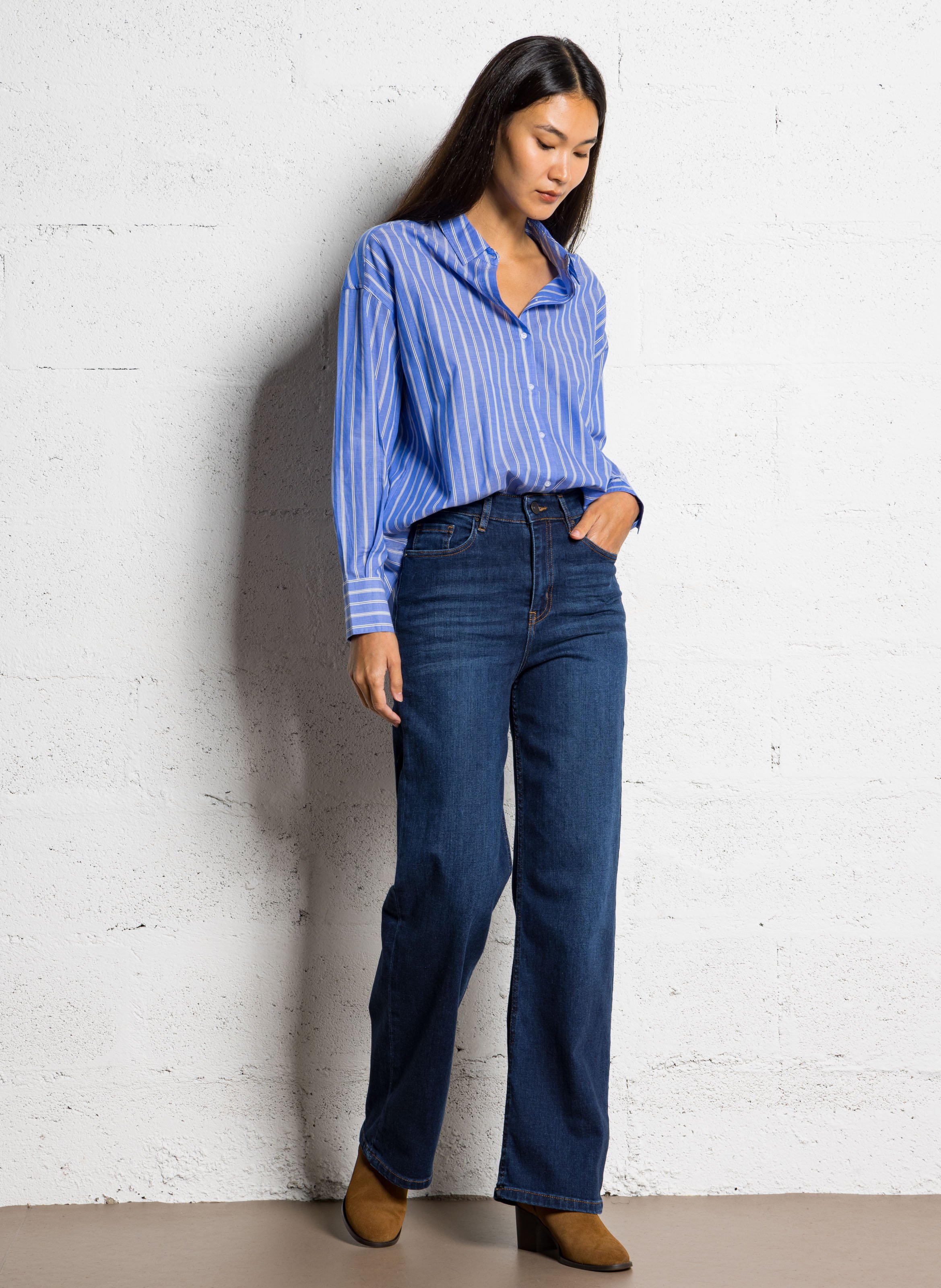 Effen leren enkellaarzen met textuur MAISON TOUFET Beige