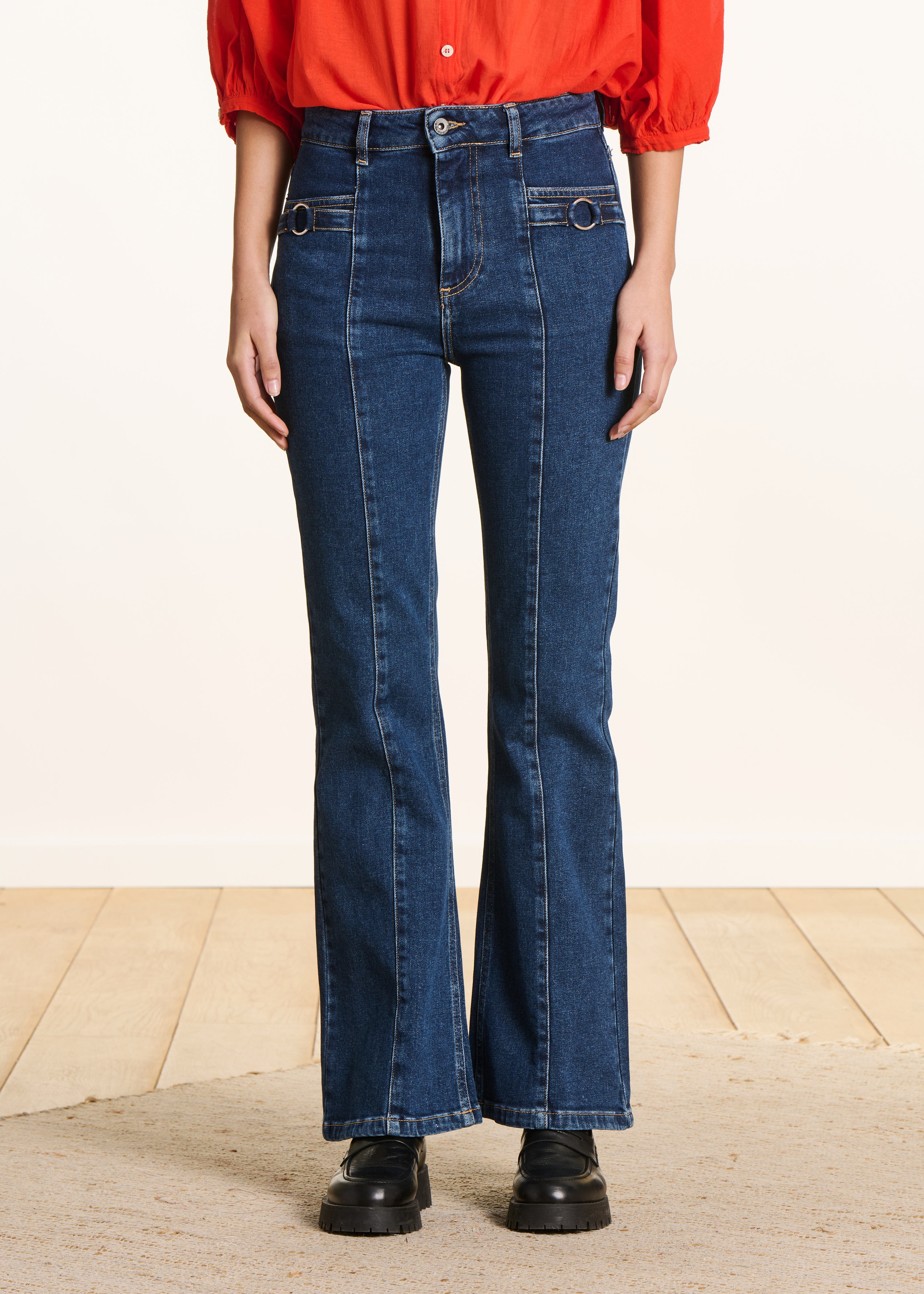 Flared Jeans aus Bio-Baumwoll-Mix LA FEE MARABOUTEE Blau