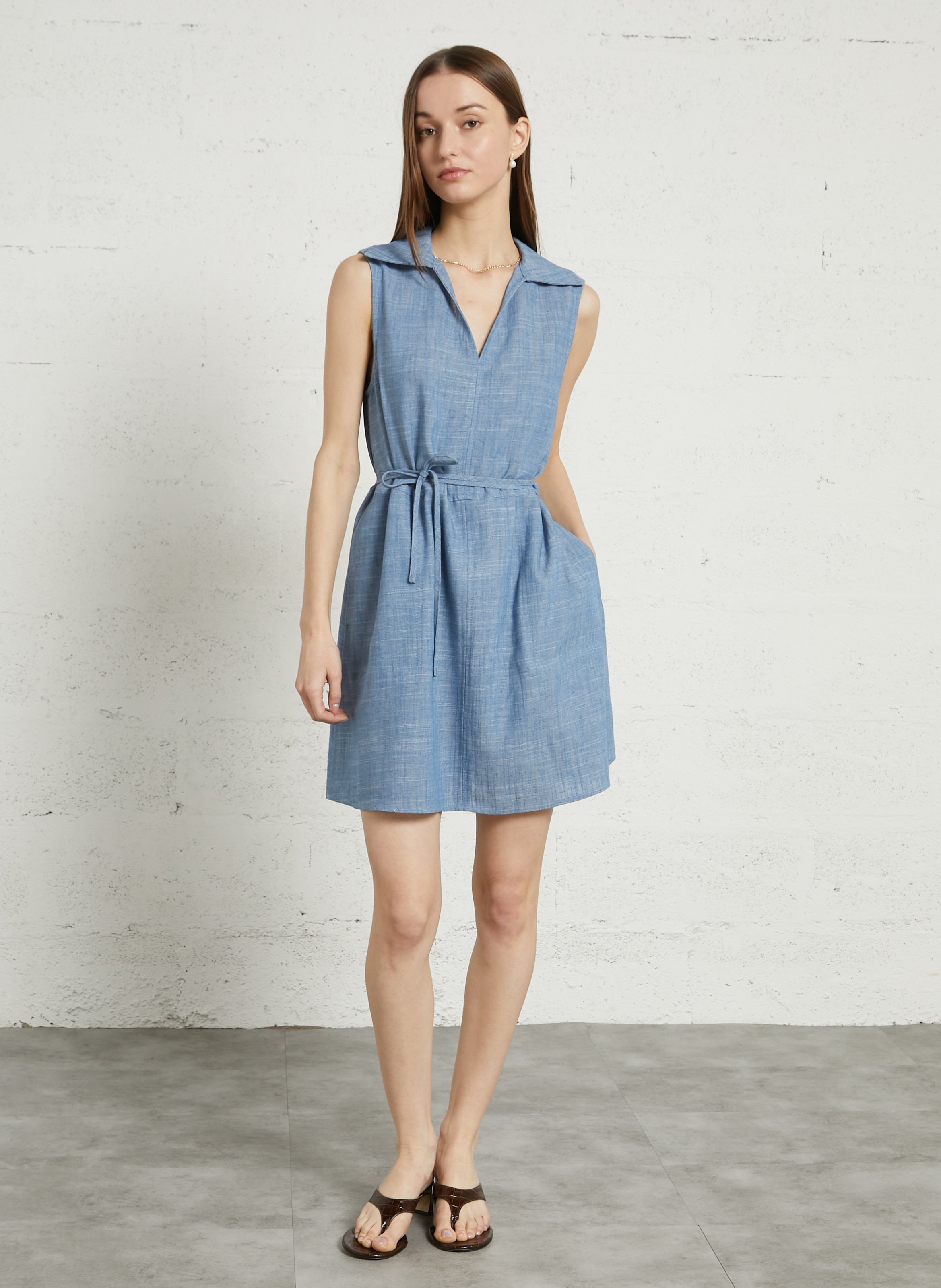 Robe courte col V évasée unie THE KORNER Bleu