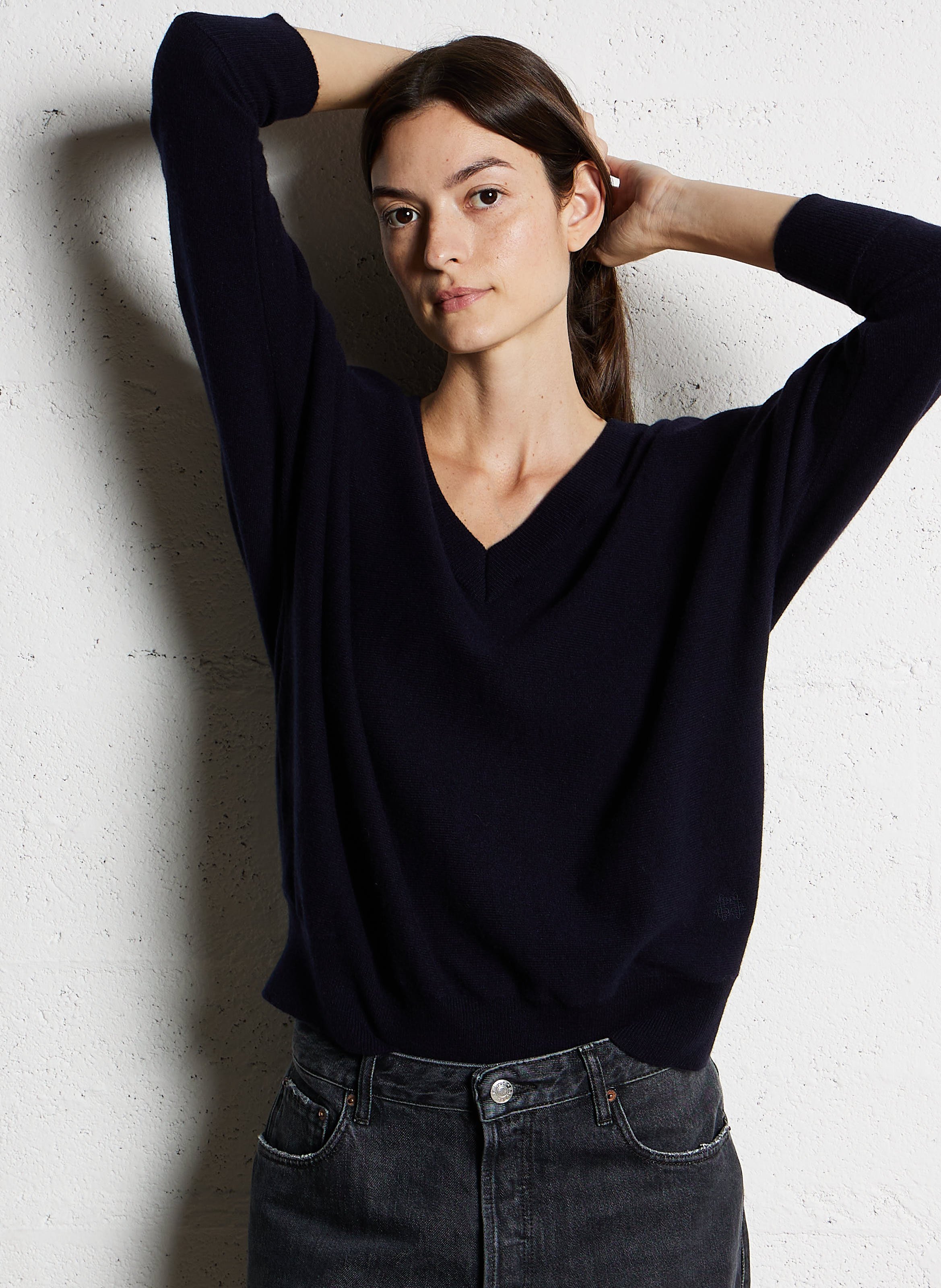 Pull oversize col V en cachemire Bleu