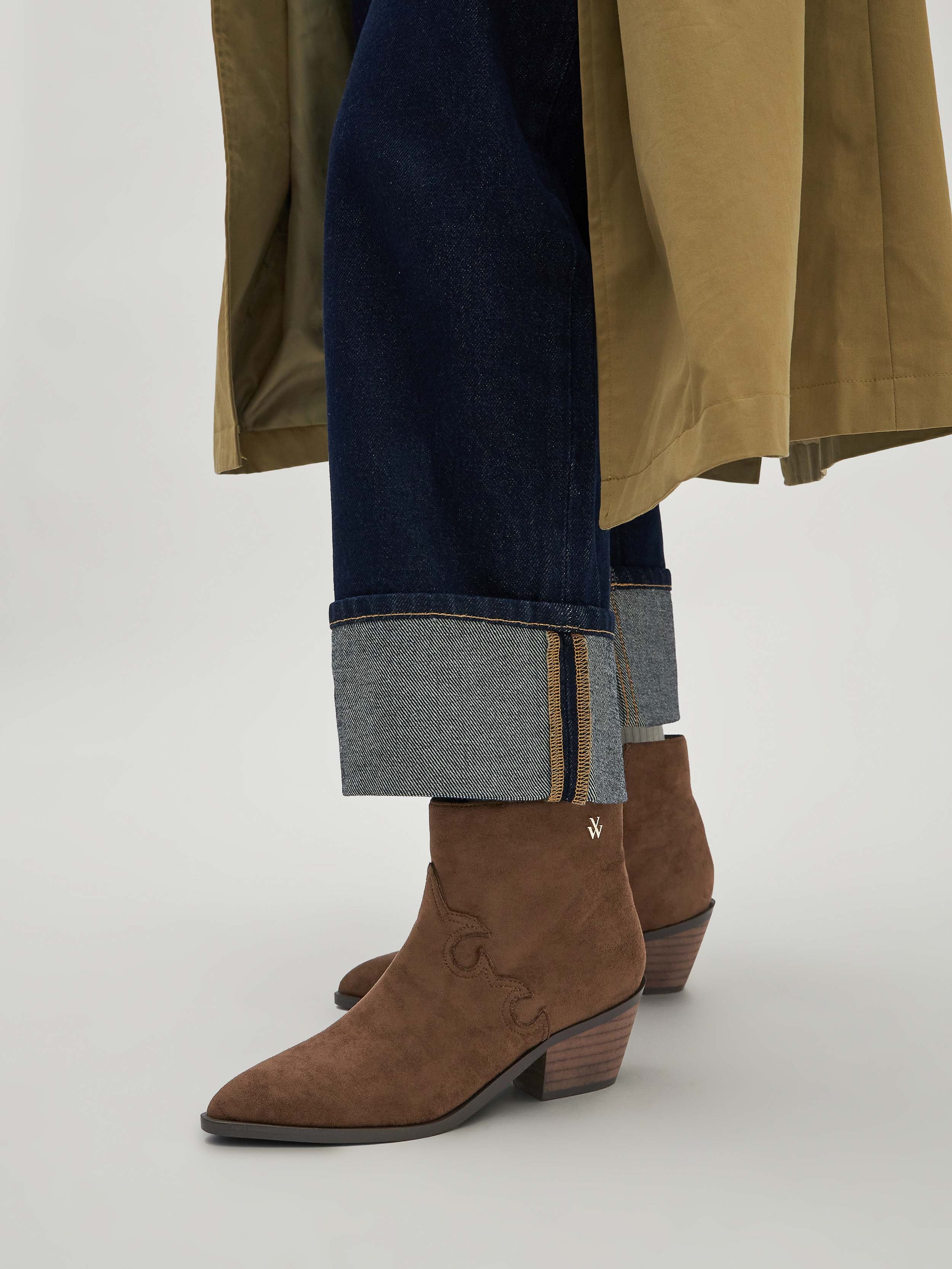 Low cowboy boots VANESSA WU Brown