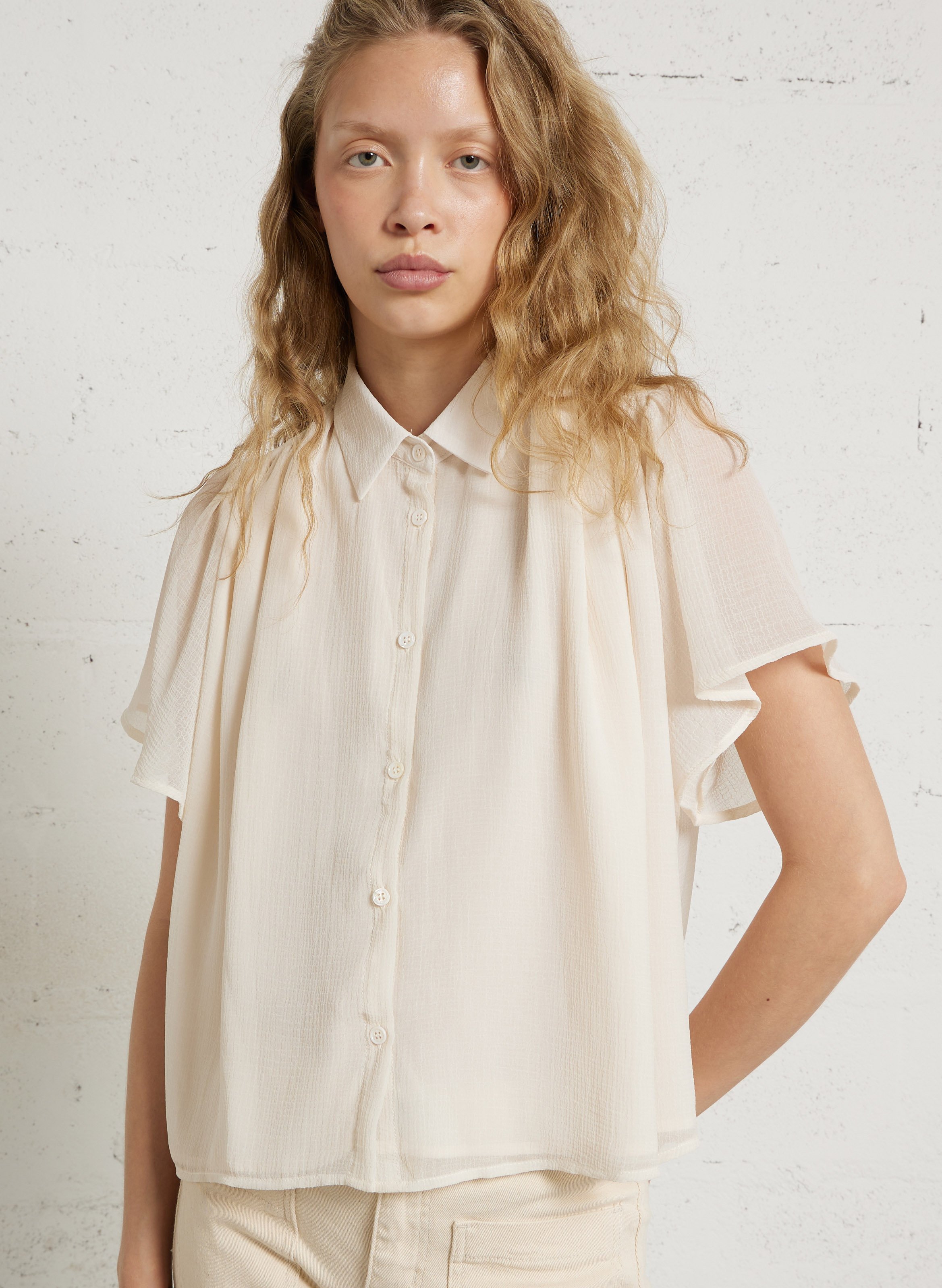 Wijd uitlopende effen blouse van gestructureerde stof LA PETITE ETOILE